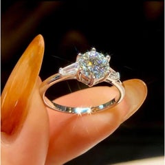 1.5 Ct Moissanite Ring Trendy Women's Ring Wedding Ring 925 Sterling Silver.