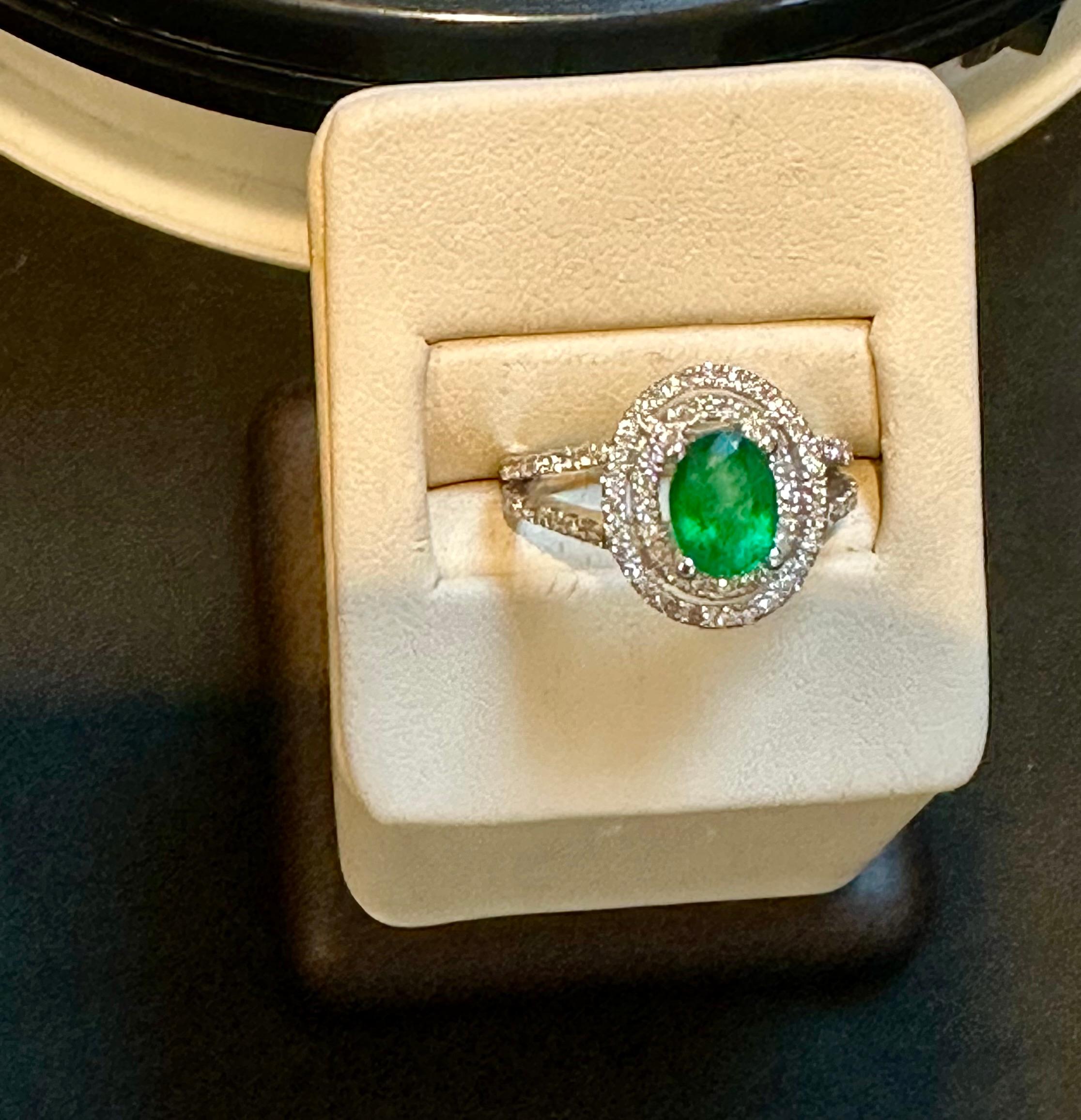 Women's 1.5 Ct Oval Cut Natural Emerald & 2 Ct Natural Diamond Halo Engagement Ring For Sale