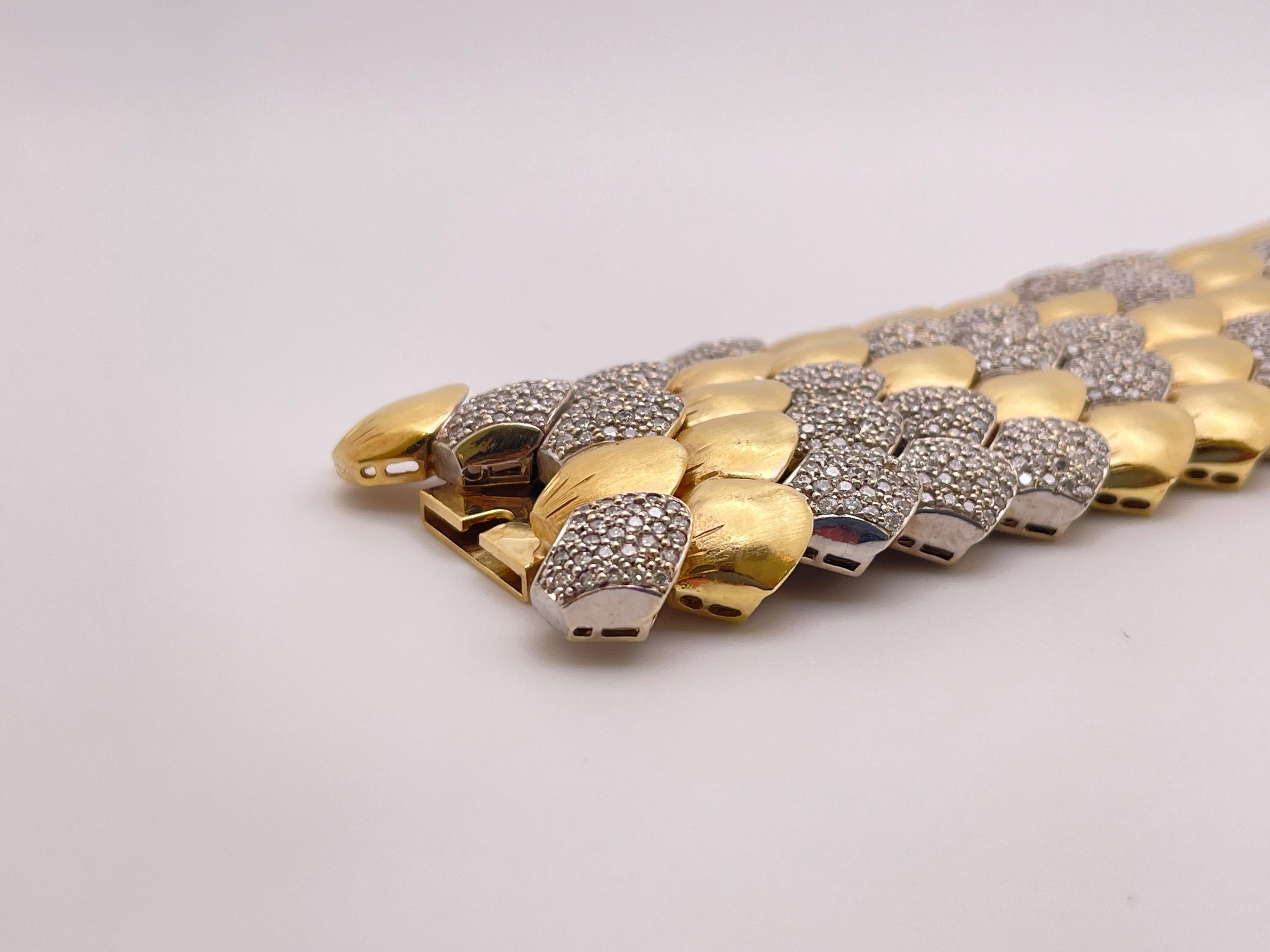 15 CT Paolo Costagli Pulsera de diamantes de piel de serpiente de oro amarillo de 18 quilates Corte redondo en venta