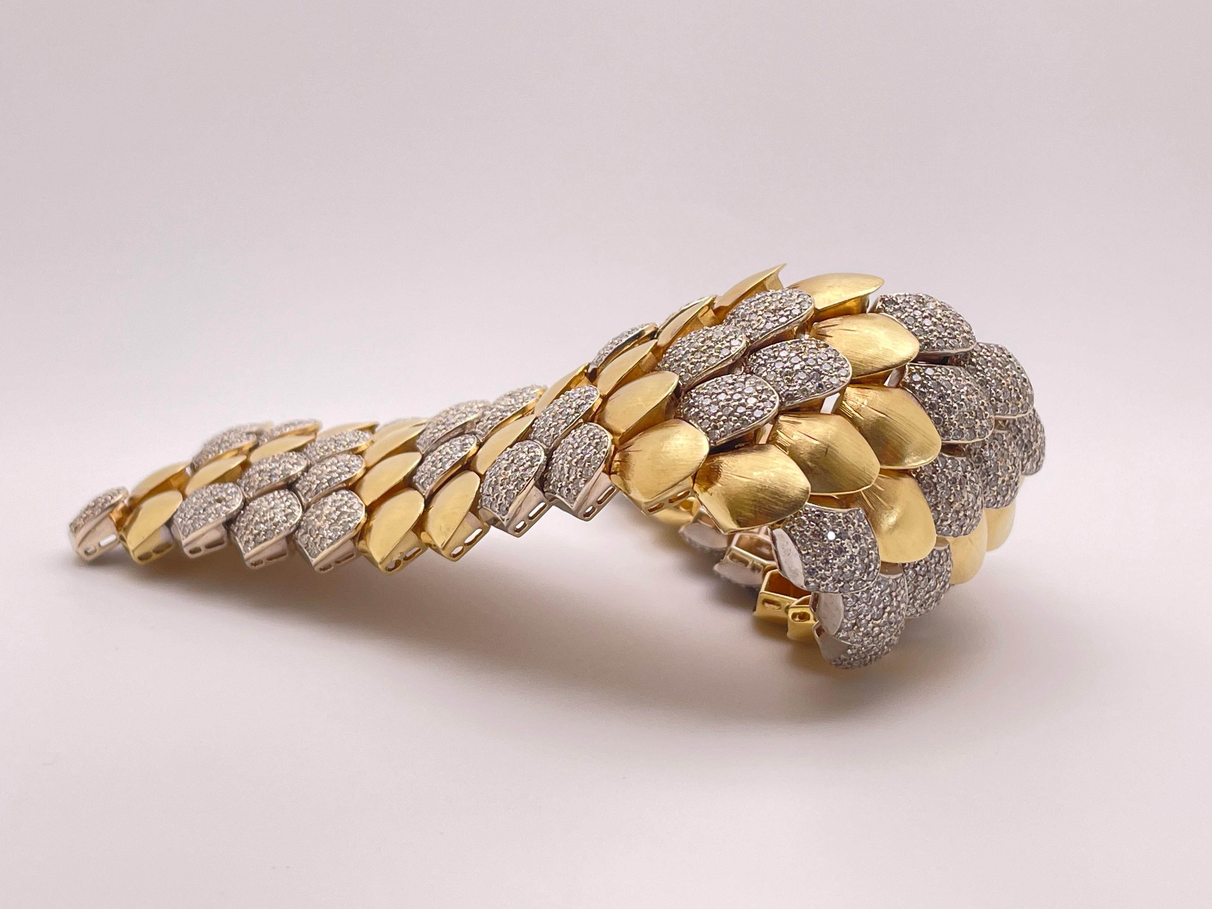 15 CT Paolo Costagli Pulsera de diamantes de piel de serpiente de oro amarillo de 18 quilates en venta 2
