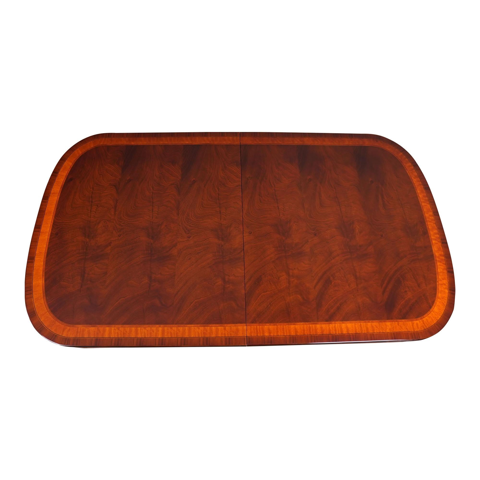 Table à manger en acajou de 15 pieds en vente 6