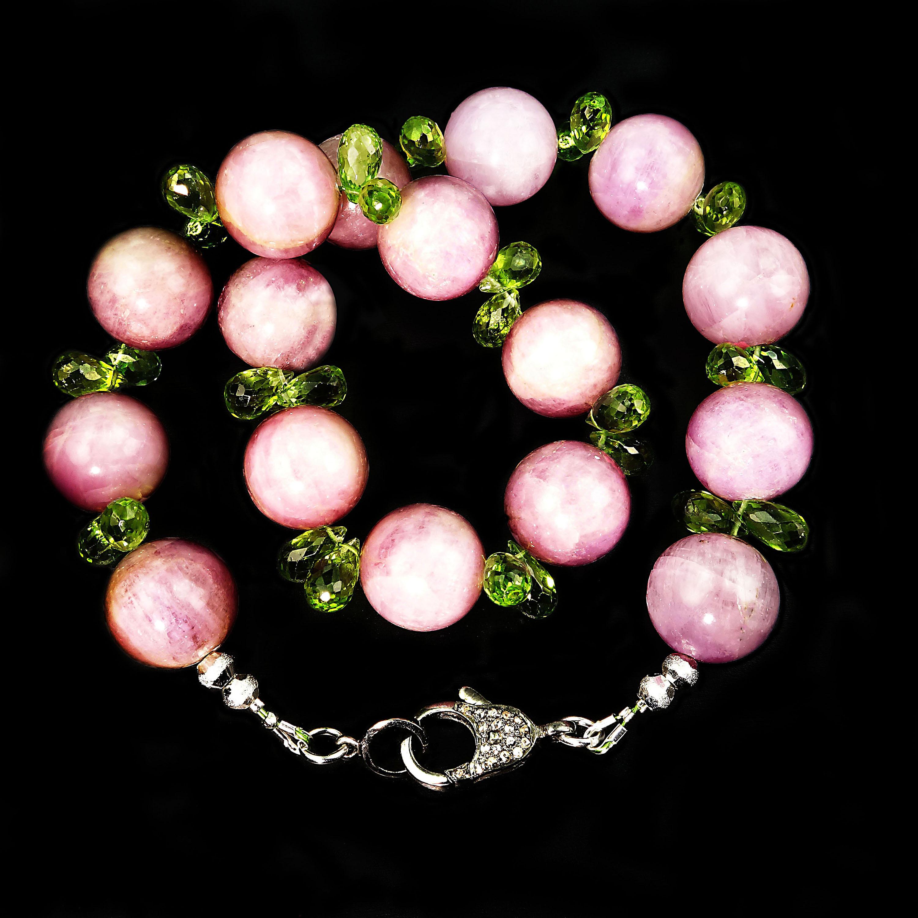 Gemjunky 15 Inch Choker of Glowing Pink Kunzite and Sparkling Green Peridot 3