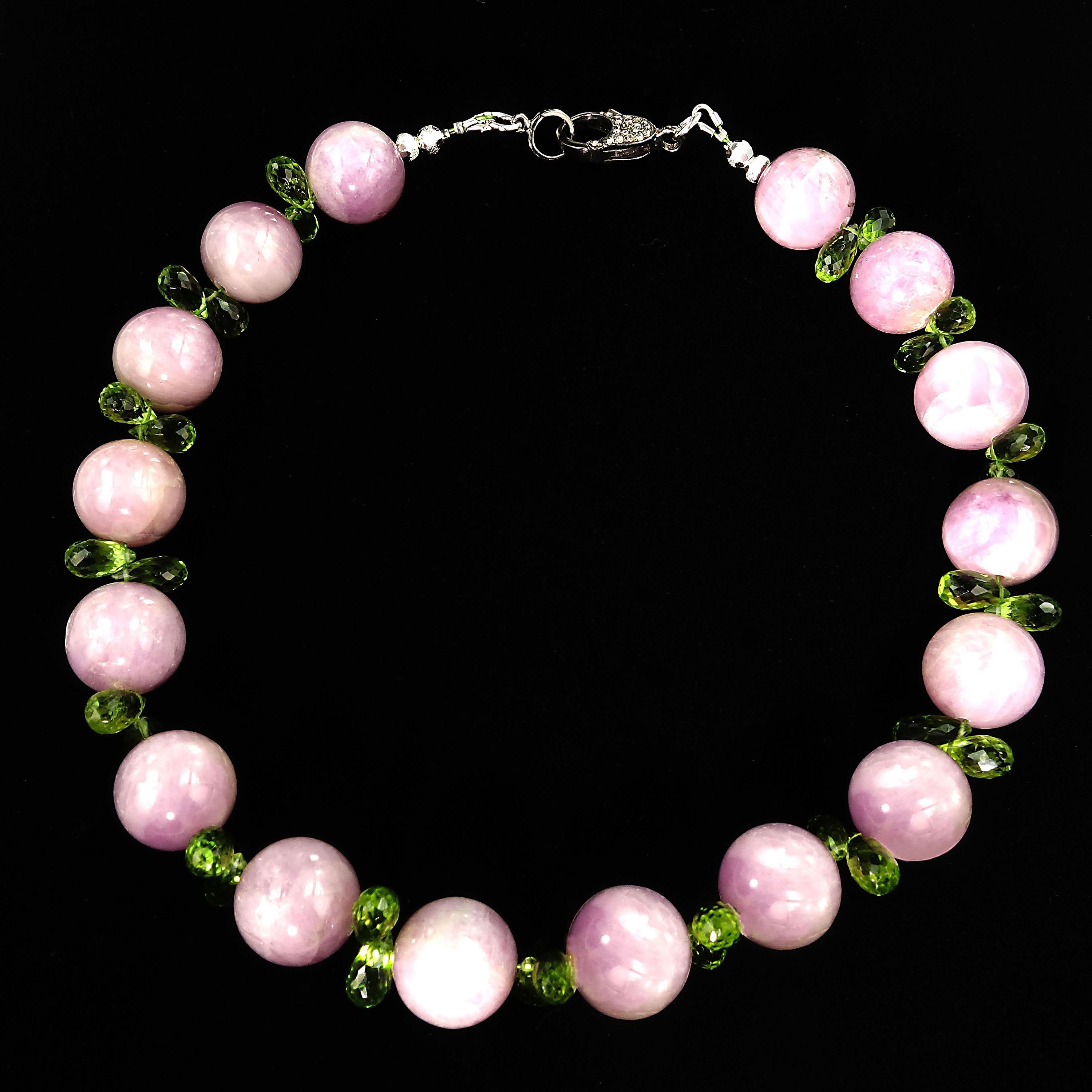 Bead Gemjunky 15 Inch Choker of Glowing Pink Kunzite and Sparkling Green Peridot