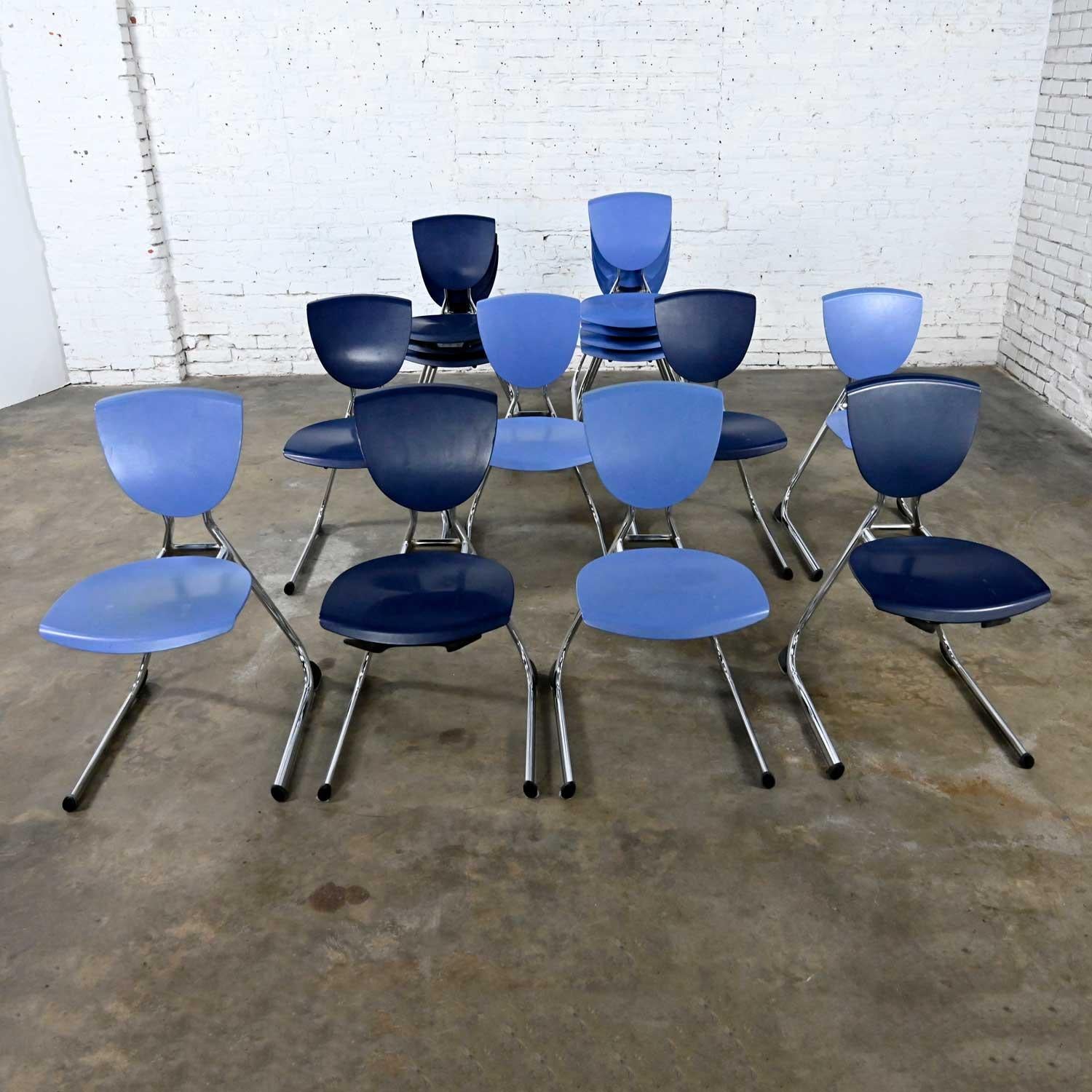 15 KI Krueger International Modern Blue Plastic & Chrome Stacking Dining Chairs In Good Condition For Sale In Topeka, KS