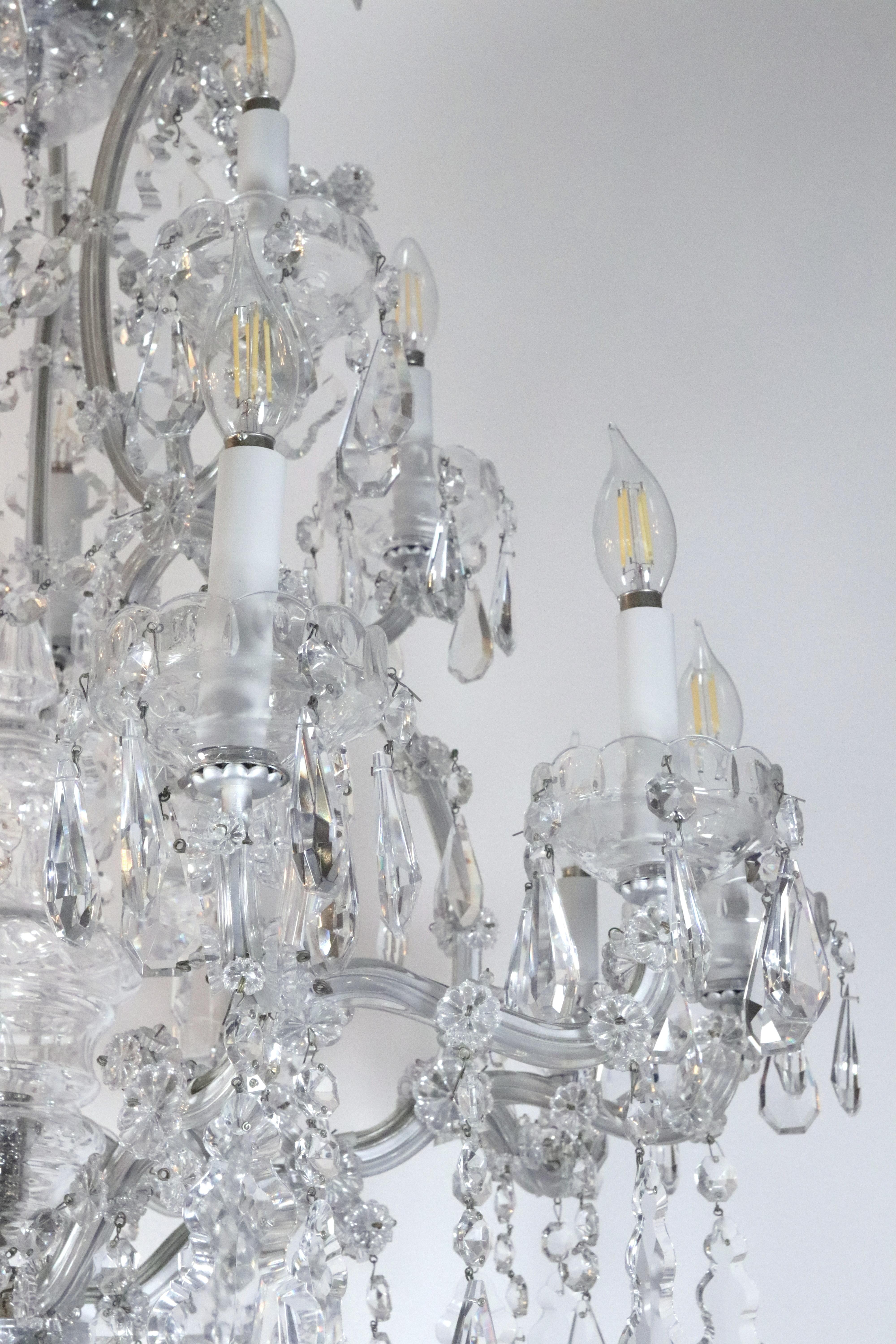 Lampadario di cristallo a 15 luci Marie Therese in vendita 3