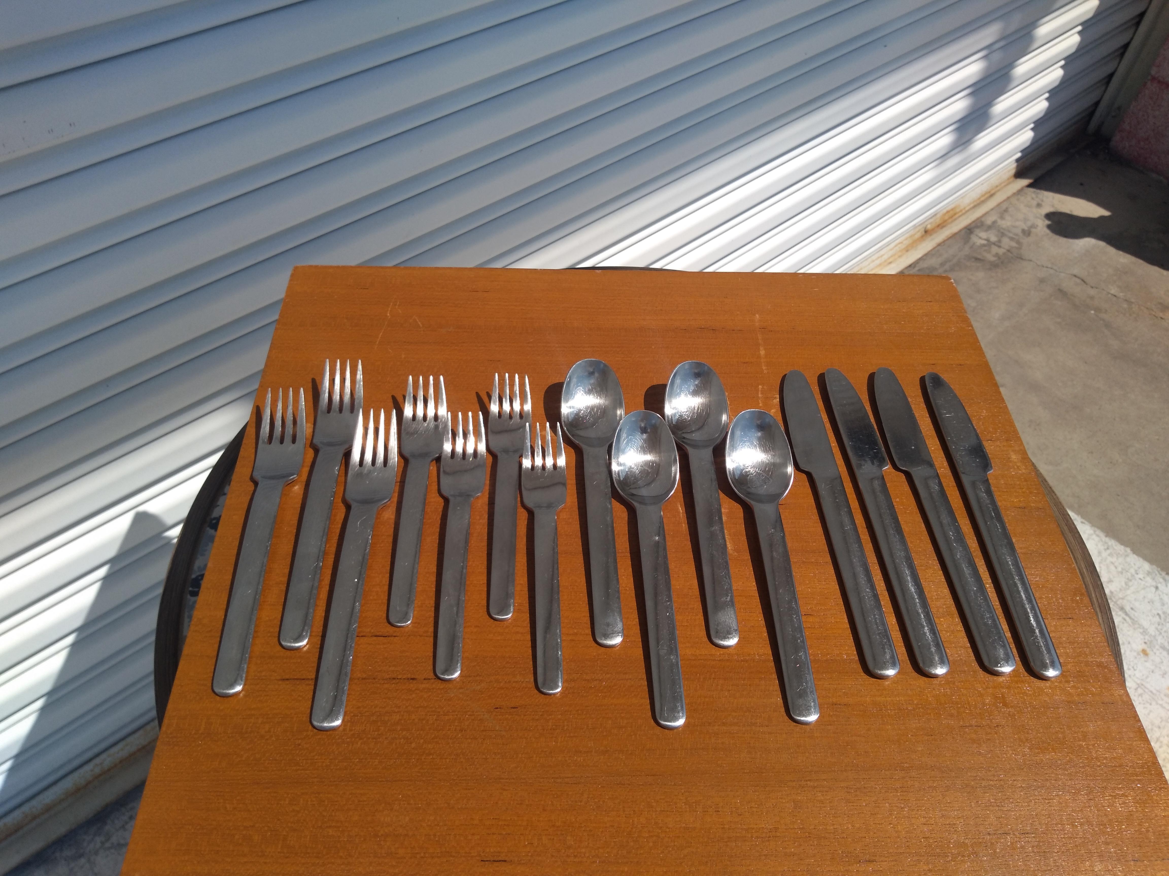 15 pc. Ensemble de couverts Dansk en acier inoxydable Bon état - En vente à Pasadena, TX