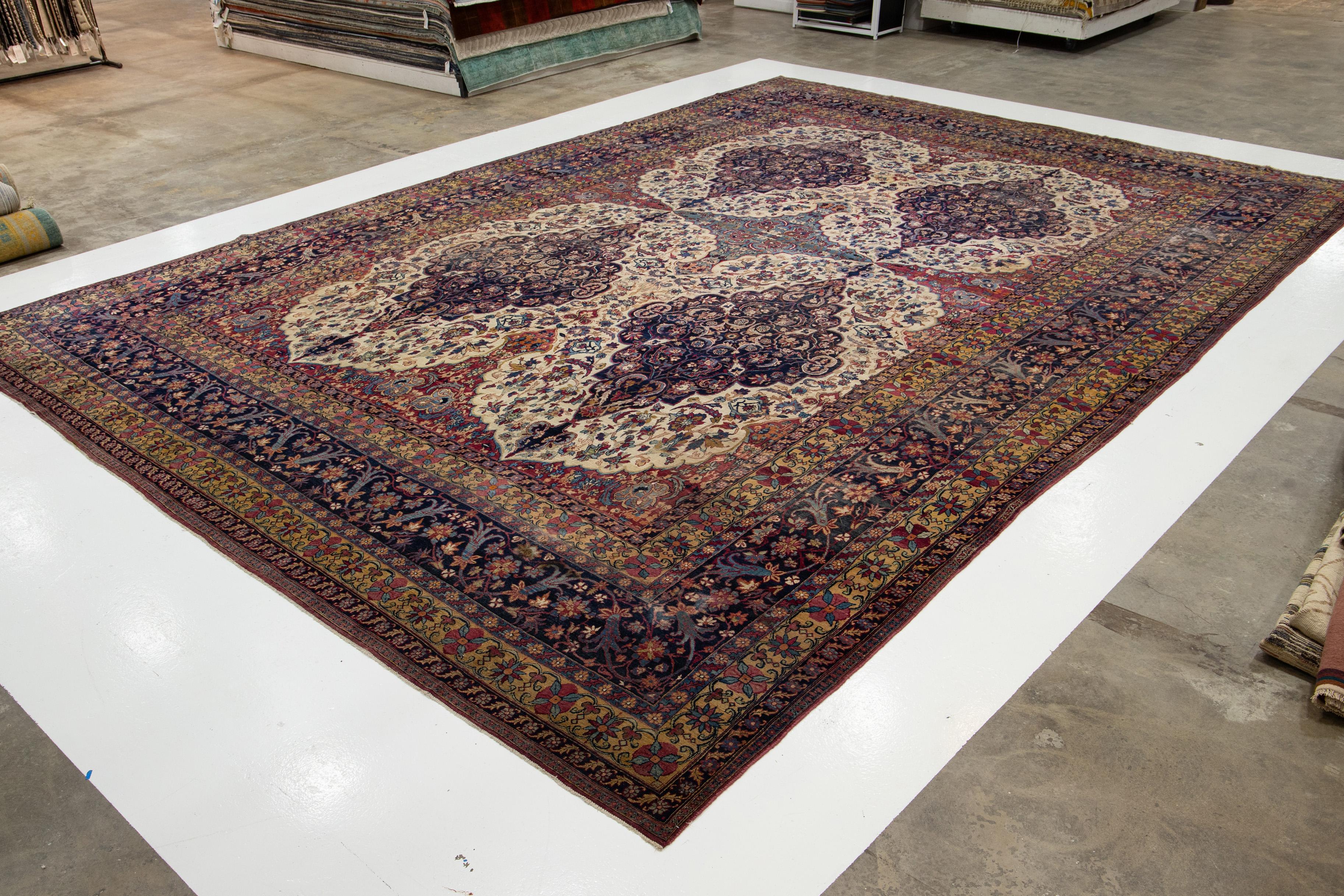 15 x 22 Einzigartiger antiker Kerman Persischer Roter Wollteppich mit Allover Design (Handgeknüpft) im Angebot