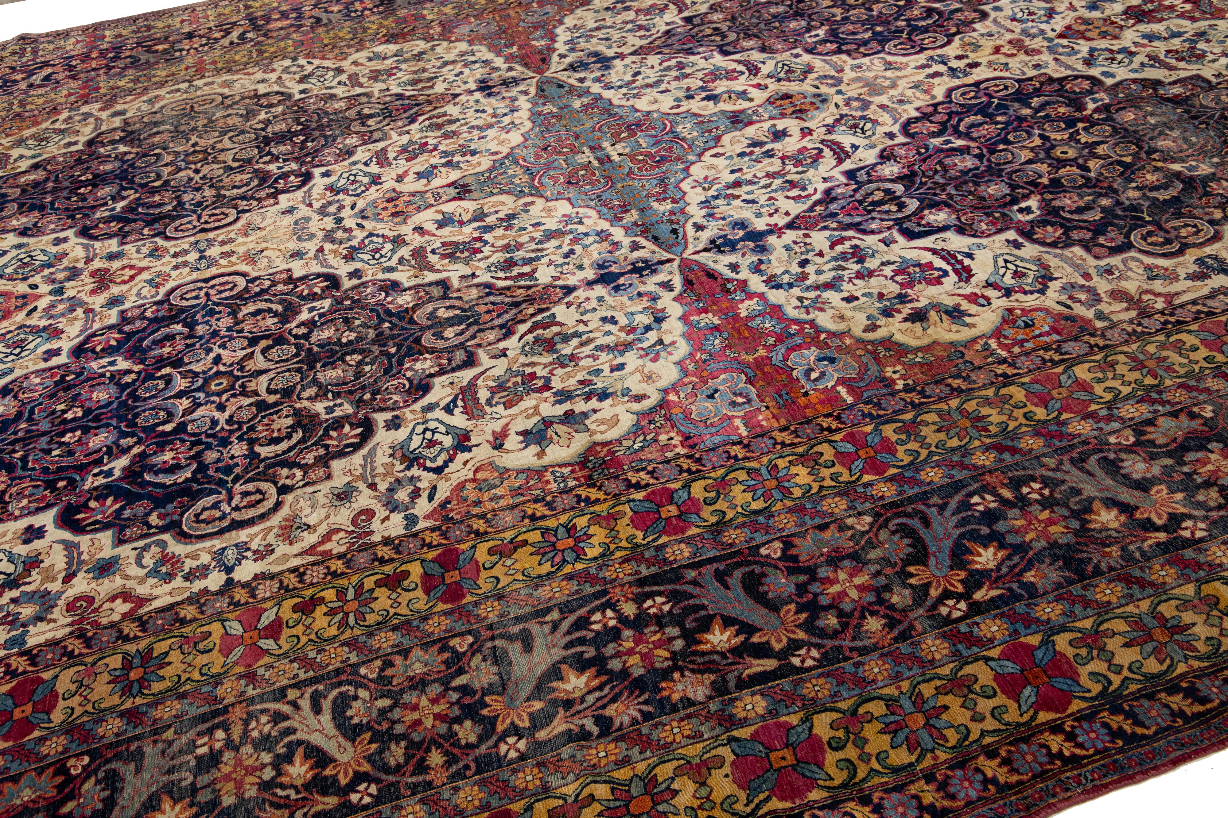 15 x 22 Einzigartiger antiker Kerman Persischer Roter Wollteppich mit Allover Design (Spätes 19. Jahrhundert) im Angebot