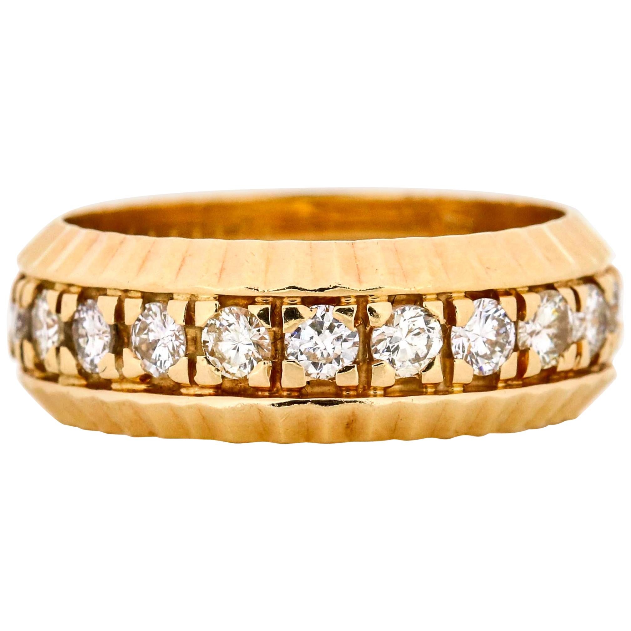 1.50 Carat 14 Karat Yellow Gold Rolex Fluted Bezel Band Ring For Sale