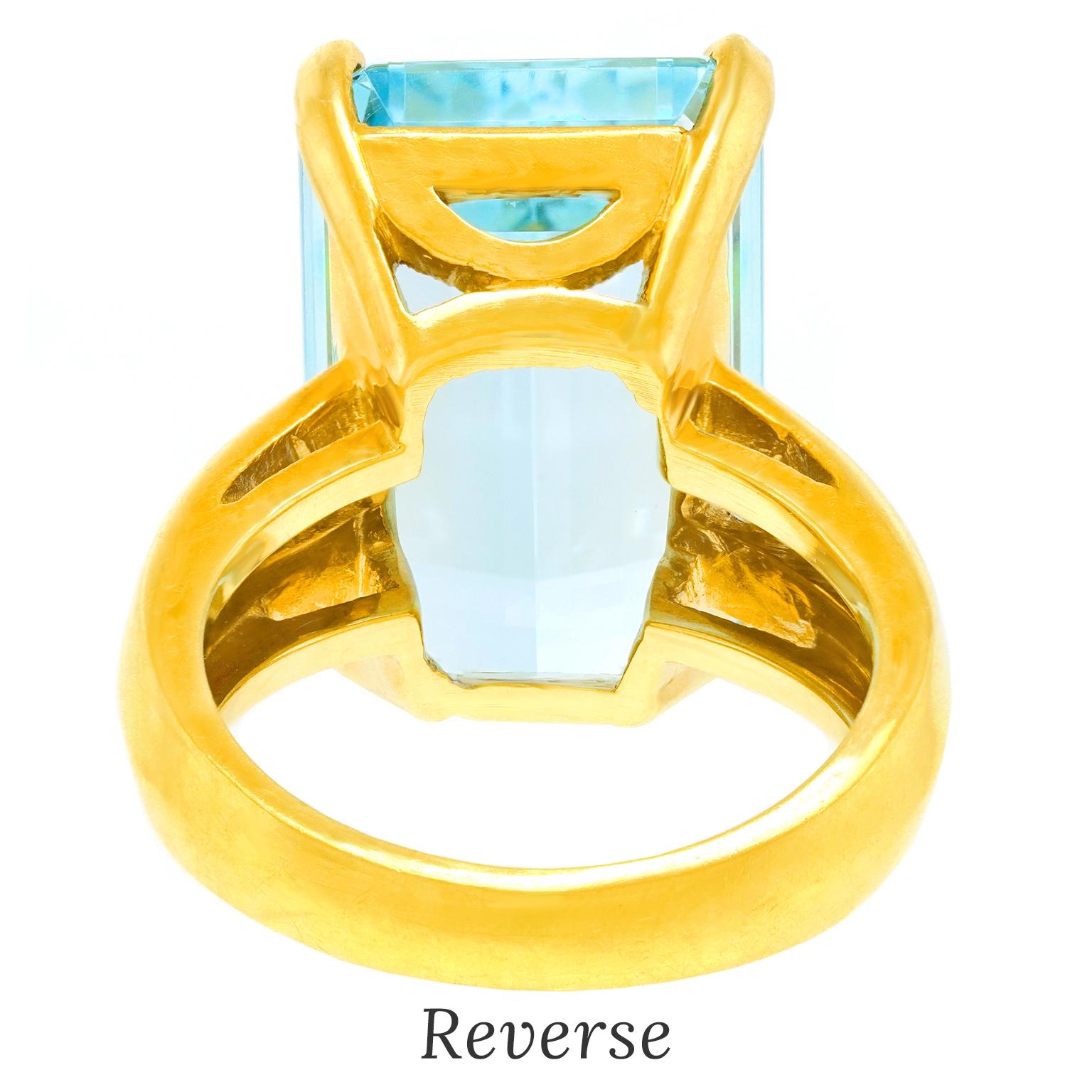 15.0 Carat Aquamarine and Diamond Ring For Sale 2