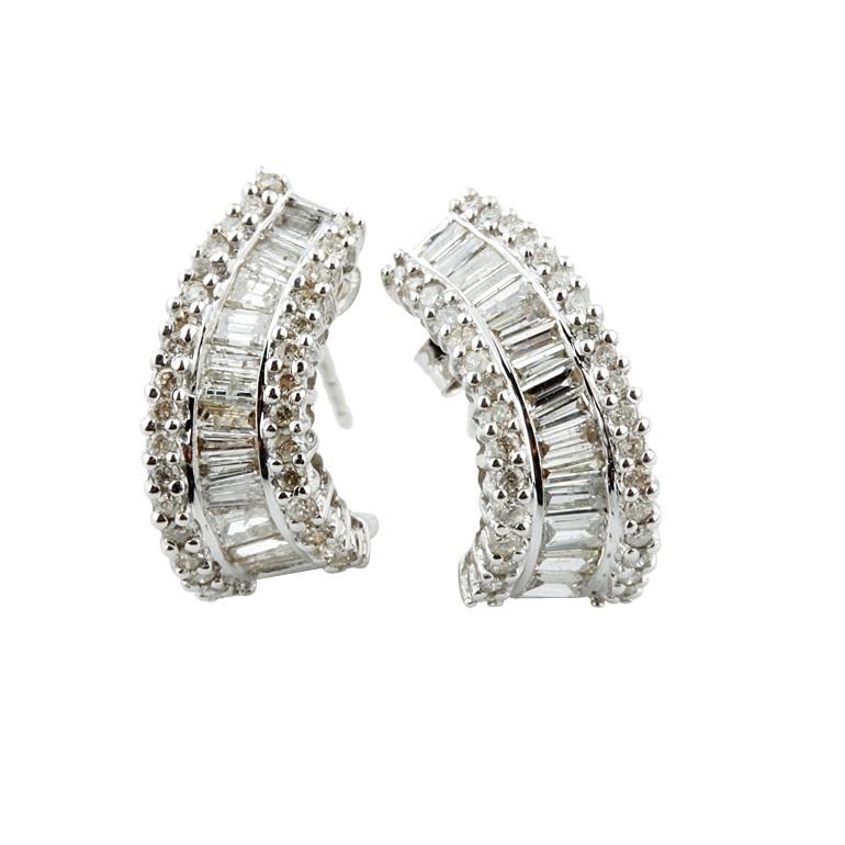 Modern 1.50 Carat Baguette and Round Diamond Swood Stud Earrings in White Gold