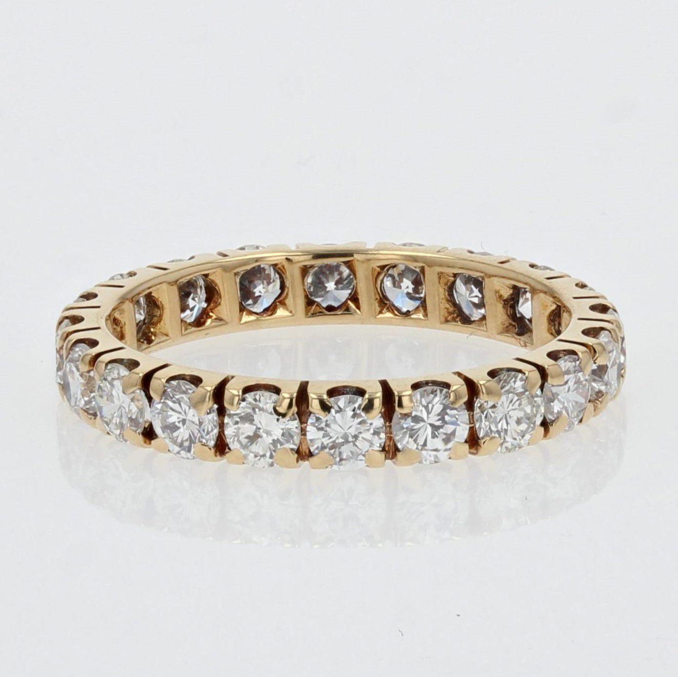 1, 50 Carat Brillant Cut Diamonds 18 Karat Yellow Gold Wedding Ring In Excellent Condition For Sale In Poitiers, FR