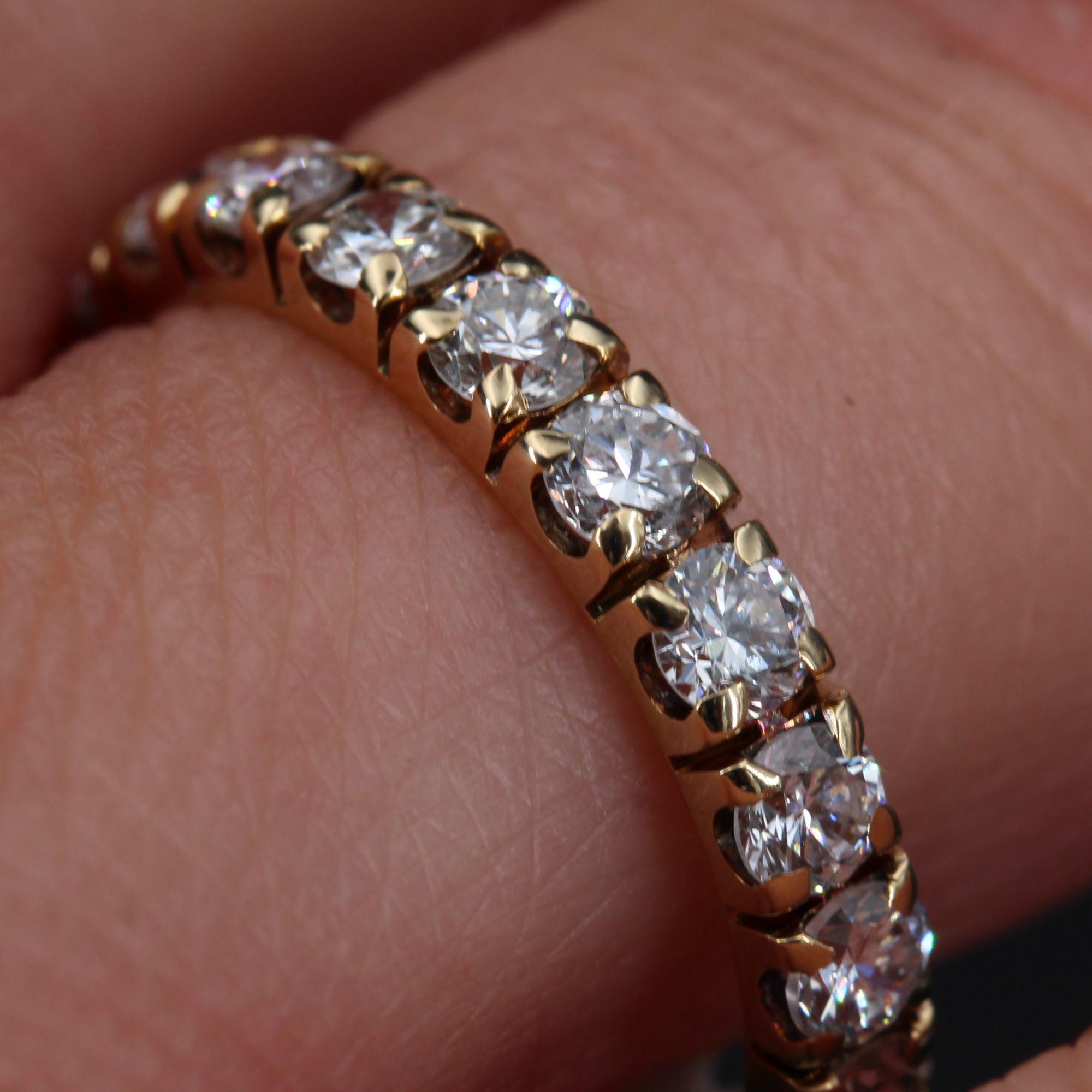 1, 50 Carat Brillant Cut Diamonds 18 Karat Yellow Gold Wedding Ring For Sale 1
