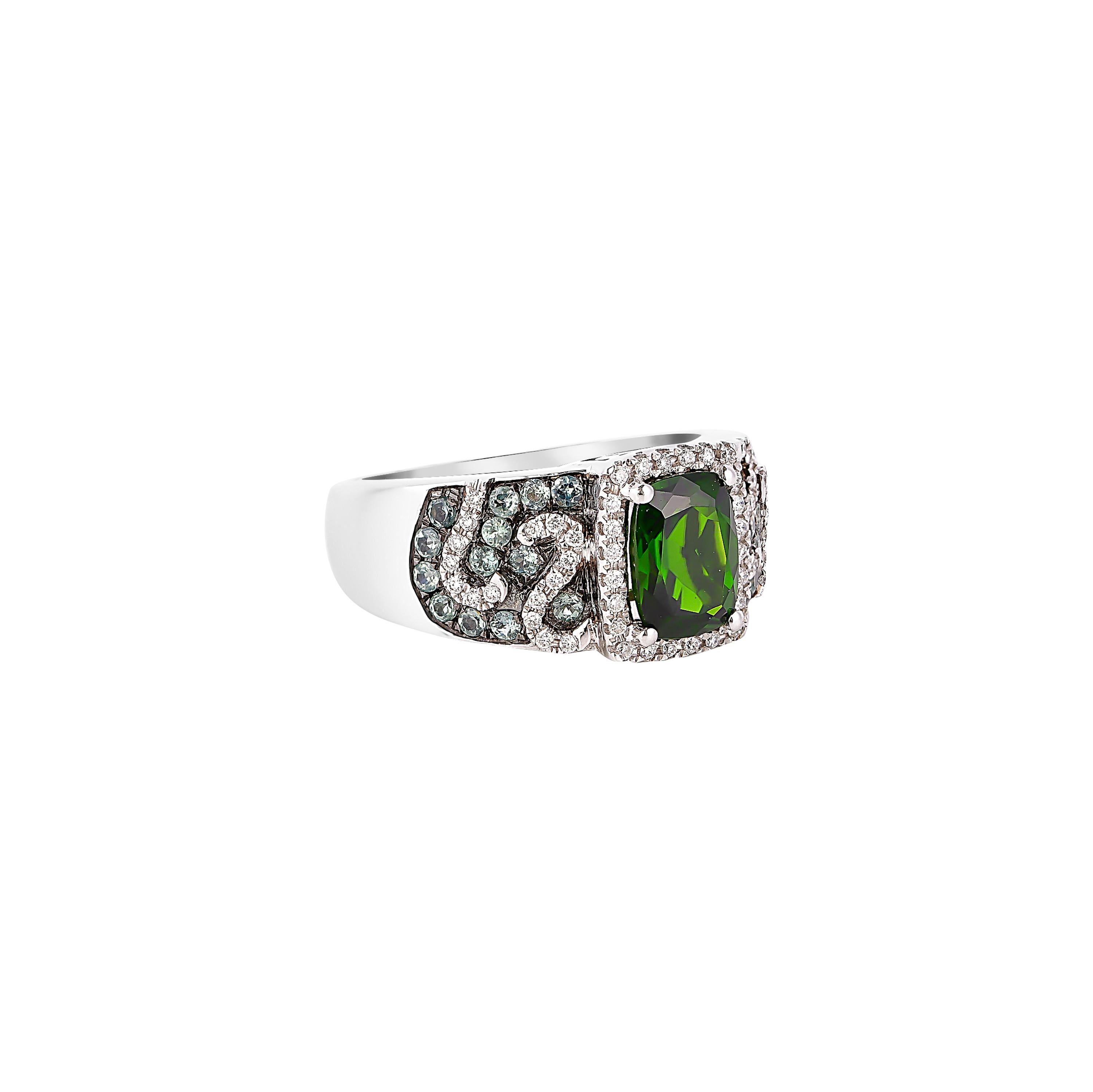 Unique and Designer Cocktail Rings by Sunita Nahata Fine Design.

Classic Chrome Diopside ring in 14K White gold with Alexandrite and diamonds. 

Chrome Diopside: 1.50 carat, 6X8mm size, Cushion shape.
Alexandrite: 0.704 carat, 1.50mm size, round