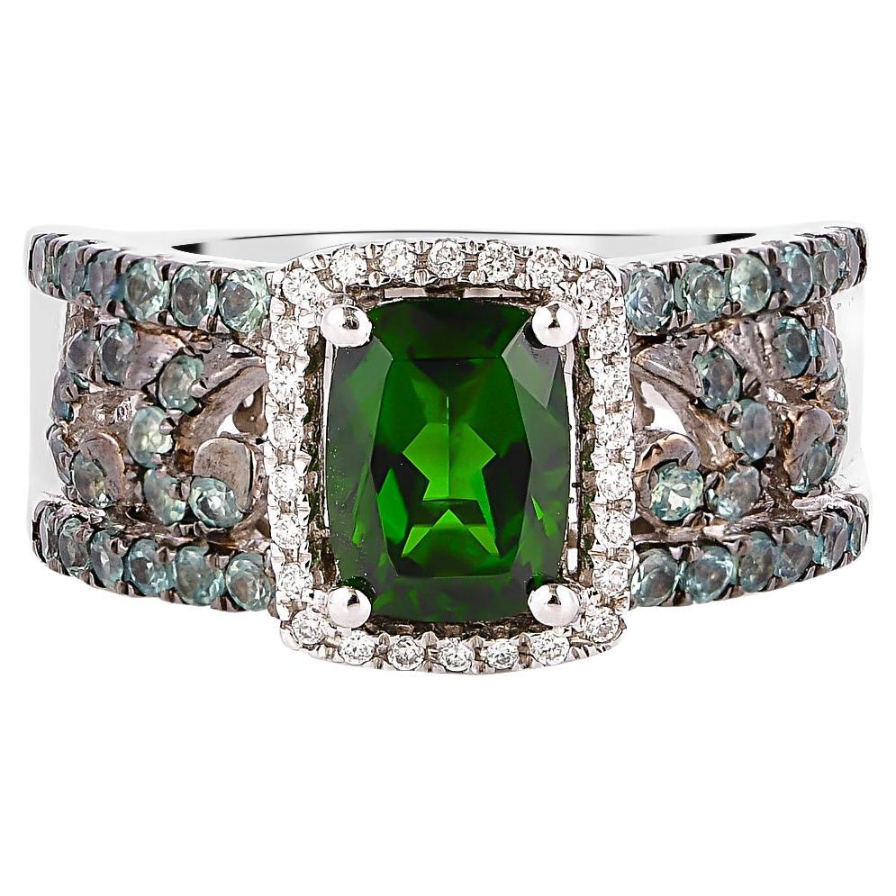 1.50 Carat Chrome Diopside Ring in 14 Karat White Gold For Sale