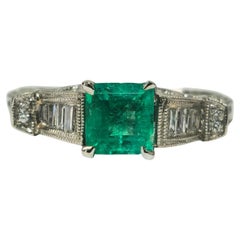 Anillo de Cóctel de Diamantes Esmeralda Colombiana de 1.50 Quilates