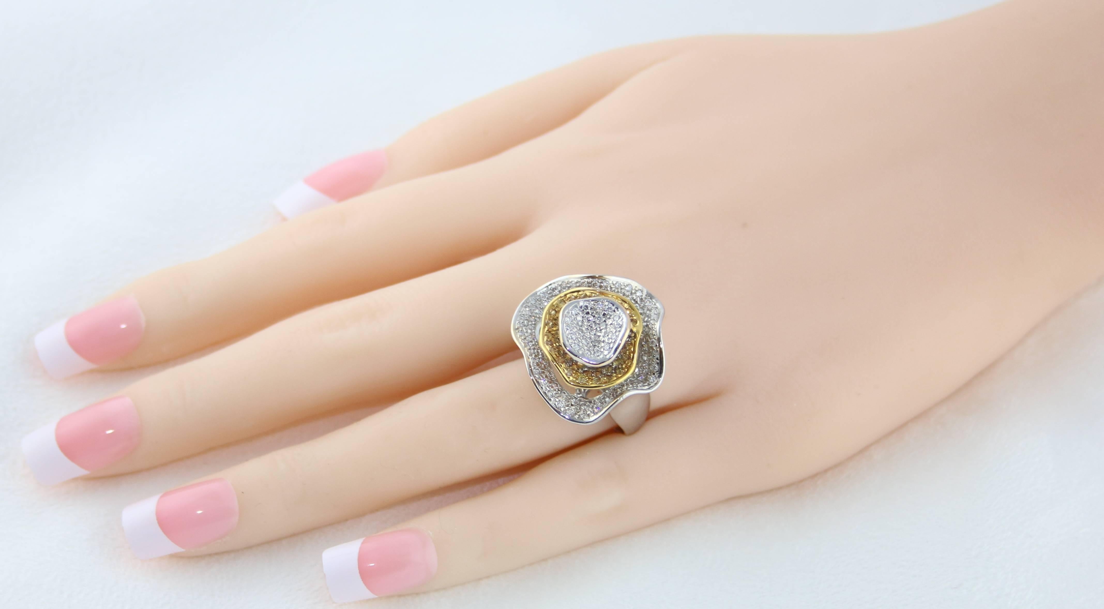 Contemporary 1.50 Carat Diamond and Yellow Sapphire Gold Flower Ring For Sale