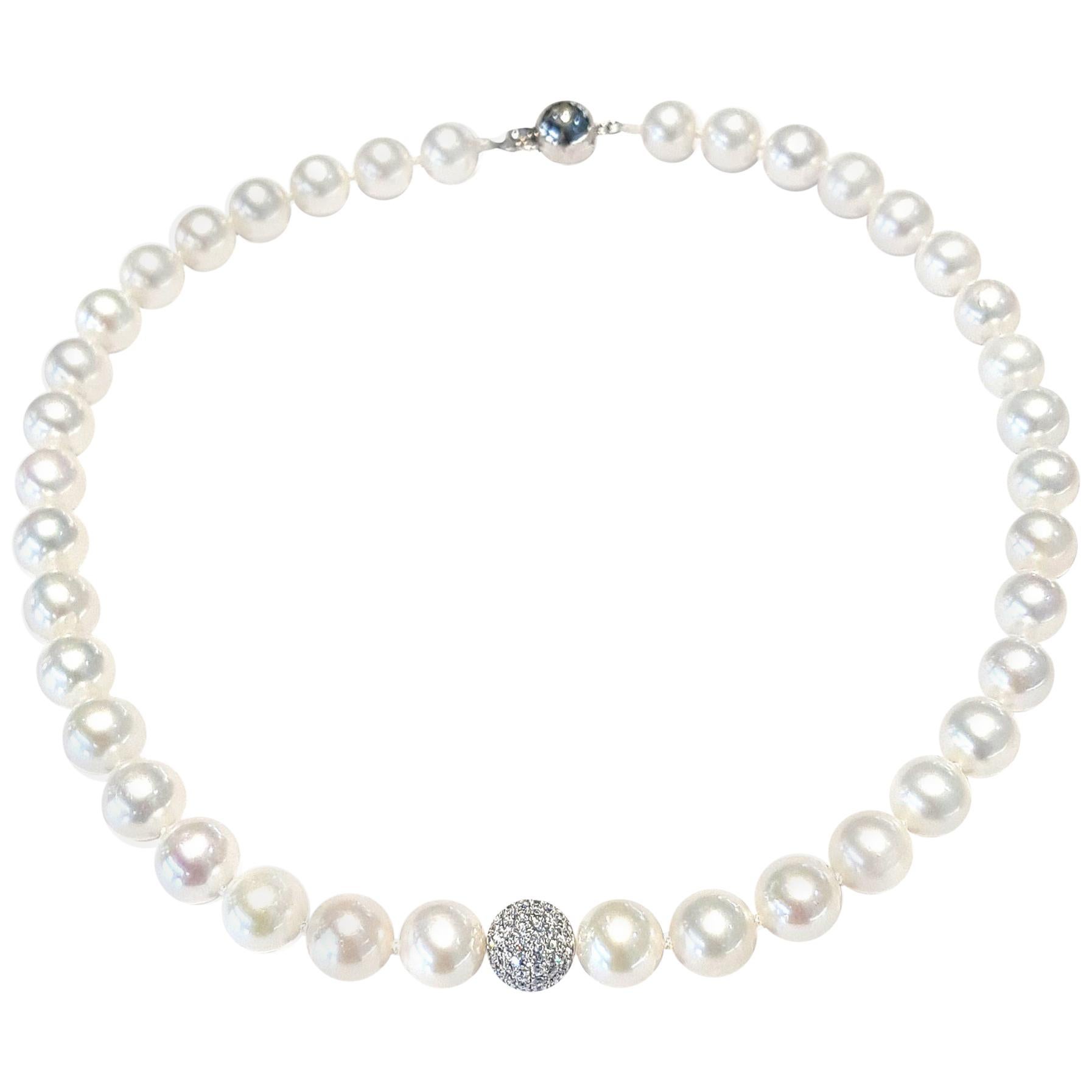 1.50 Carat Diamond Ball 18 Karat White Gold Fresh Water Pearl Bead Necklace For Sale