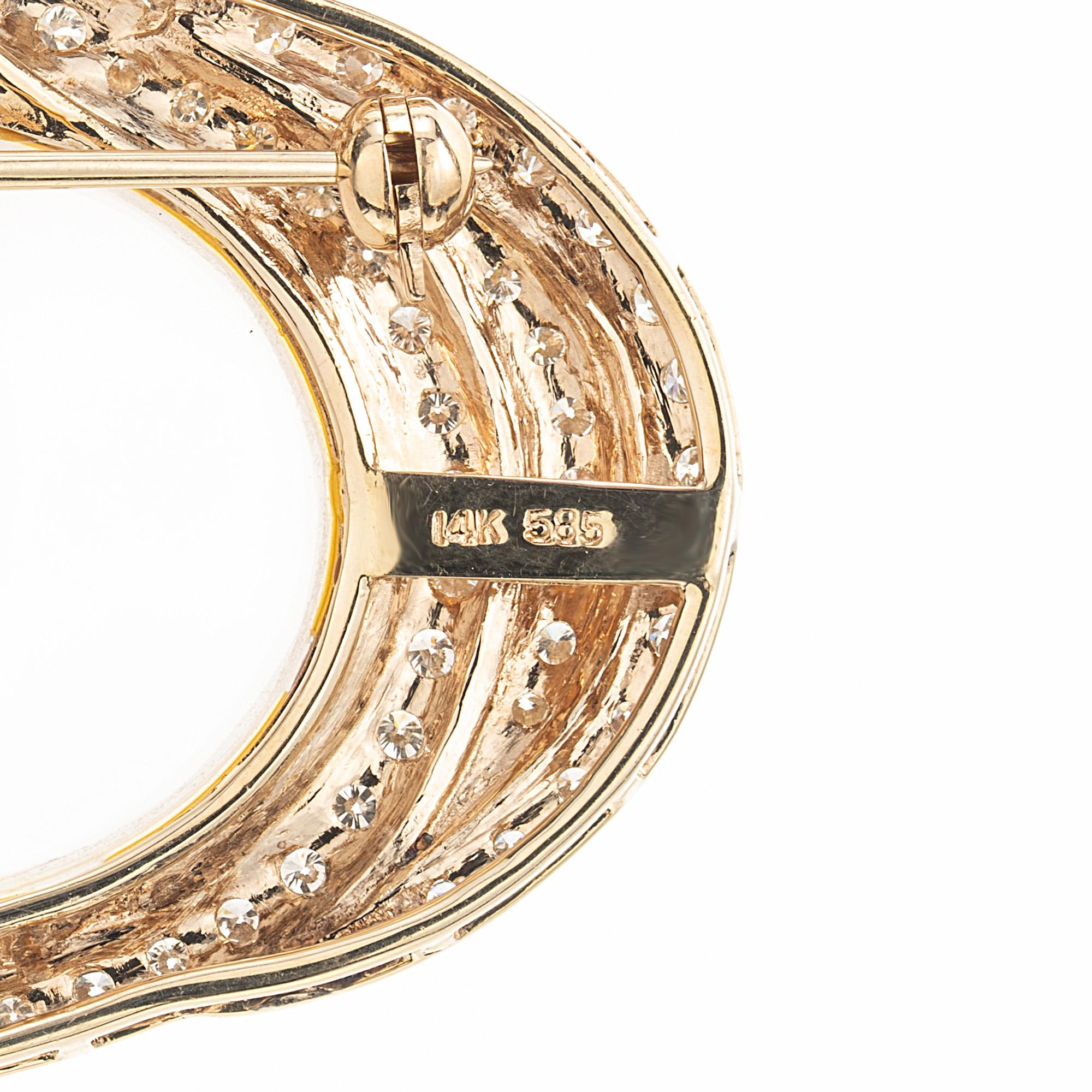 Broche cygne en or jaune avec quartz peau d'ange en émeraude et diamants de 1,50 carat en vente 4