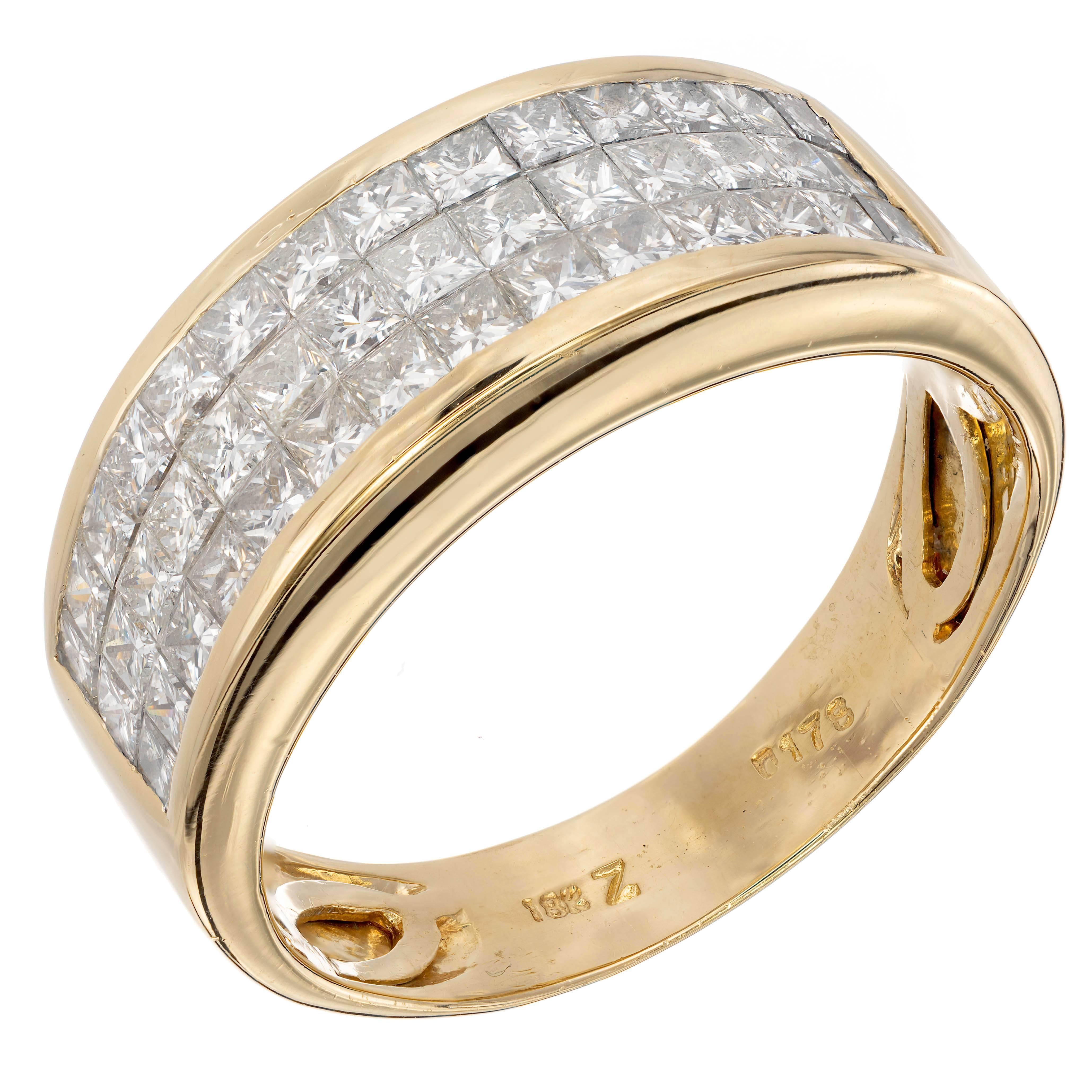 Bague à anneau en or sertie de diamants de 1,50 carat à monture invisible en vente