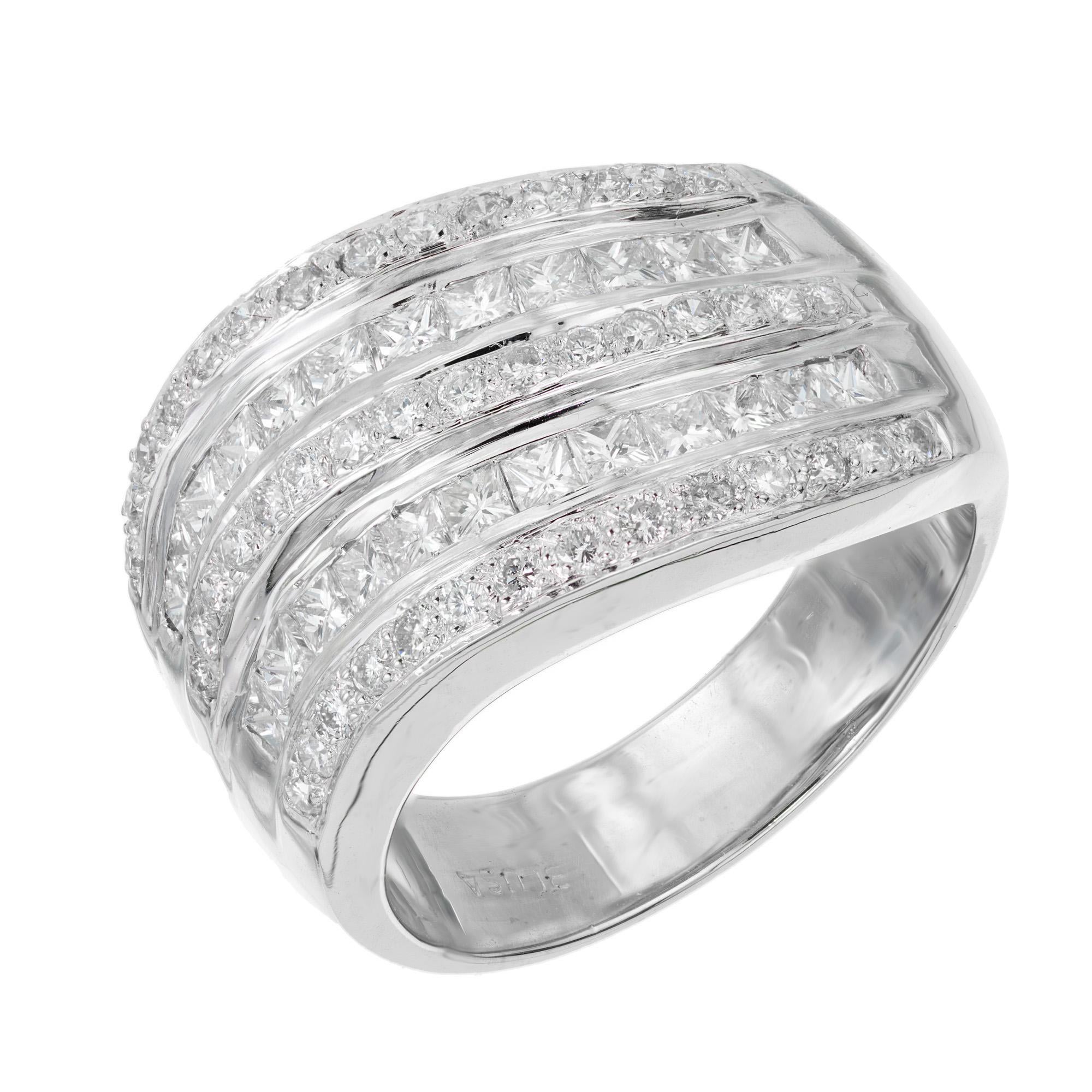Bague cocktail à cinq rangées de tourbillons en or blanc avec diamants de 1,50 carat