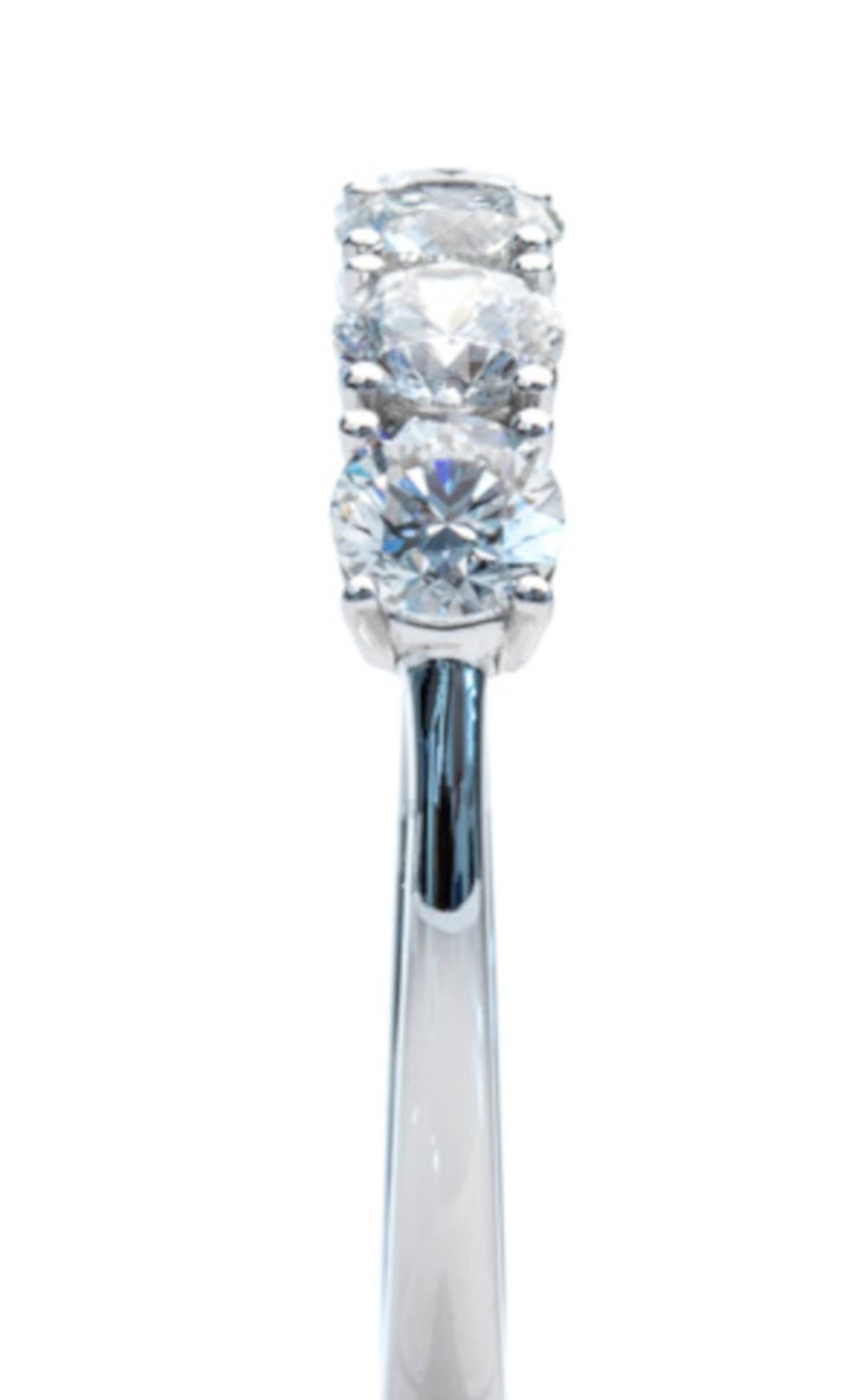 Modern 1.50 Carat E-F VS Diamonds 18K White Gold 5 Stones Classic Half Band Ring For Sale