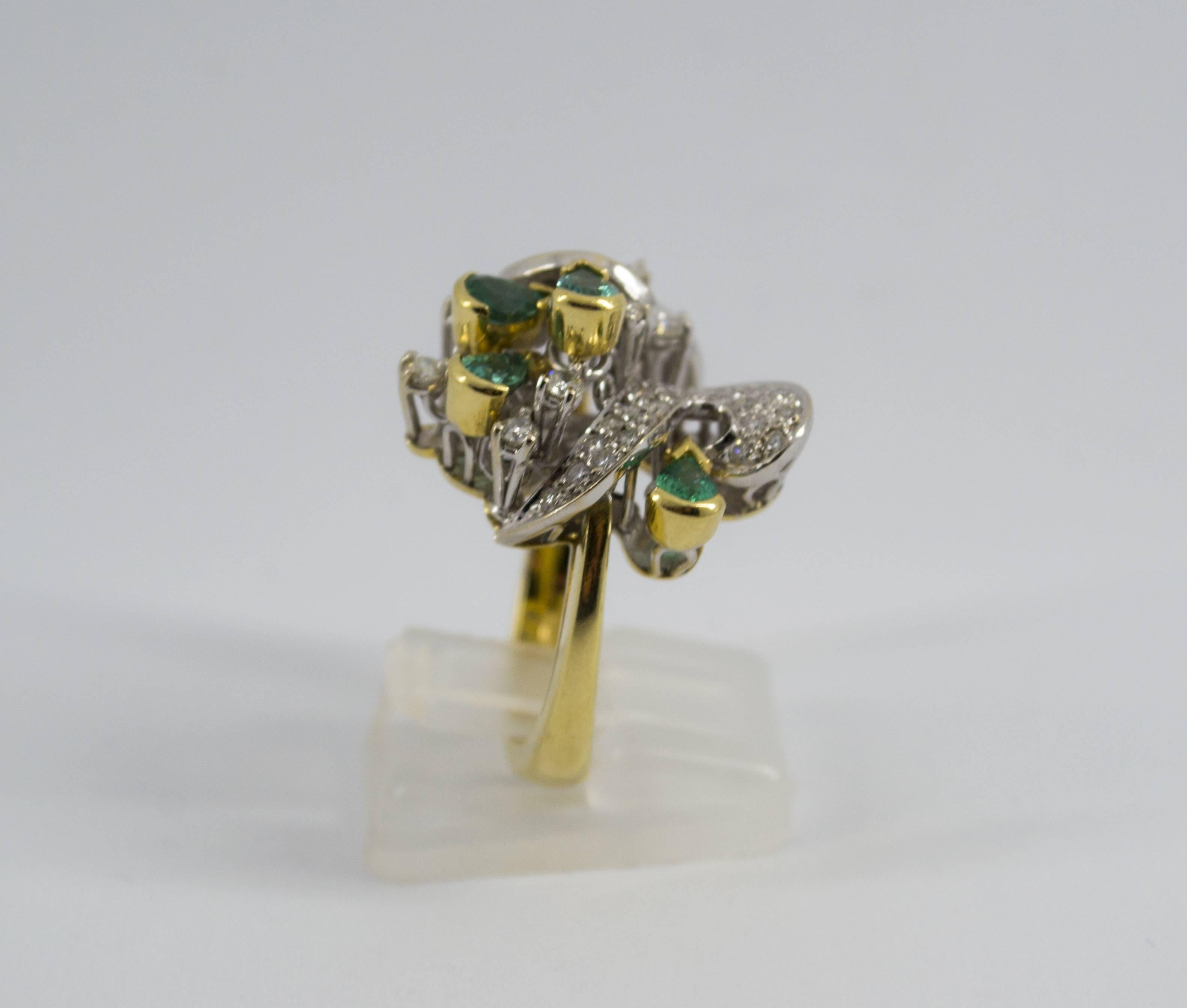 Women's or Men's 1.50 Carat Emerald 1.0 Carat Diamond Yellow Gold Cocktail Ring