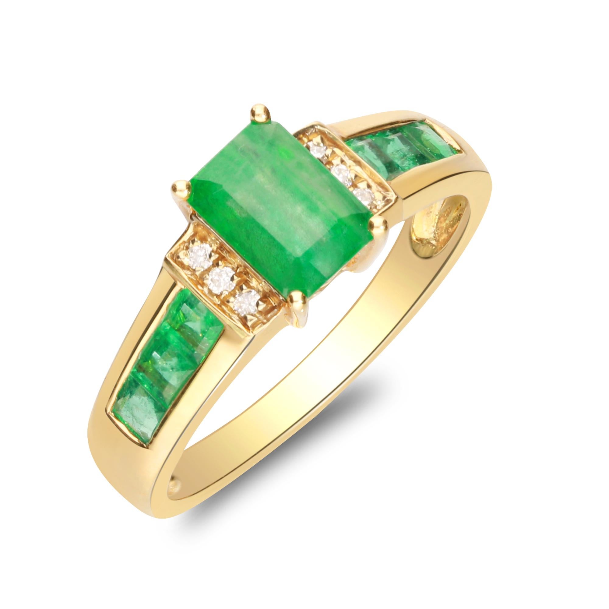 1.50 Carat Emerald and Square Cut Emerald and Diamond 10K Yellow Gold Ring In New Condition For Sale In New York, NY