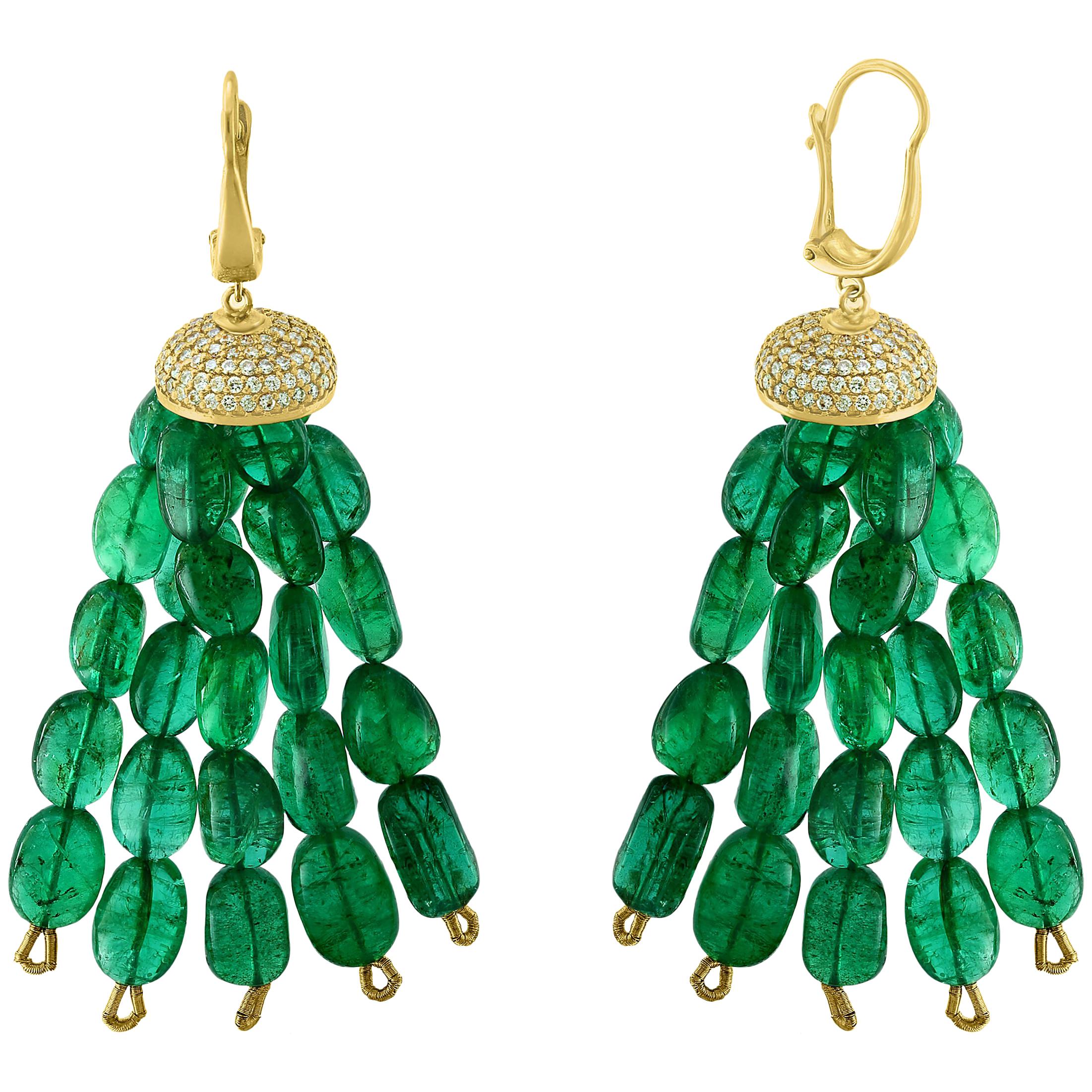 Pendants d'oreilles en or jaune 14 carats avec perles d'émeraudes de 150 carats et diamants en vente
