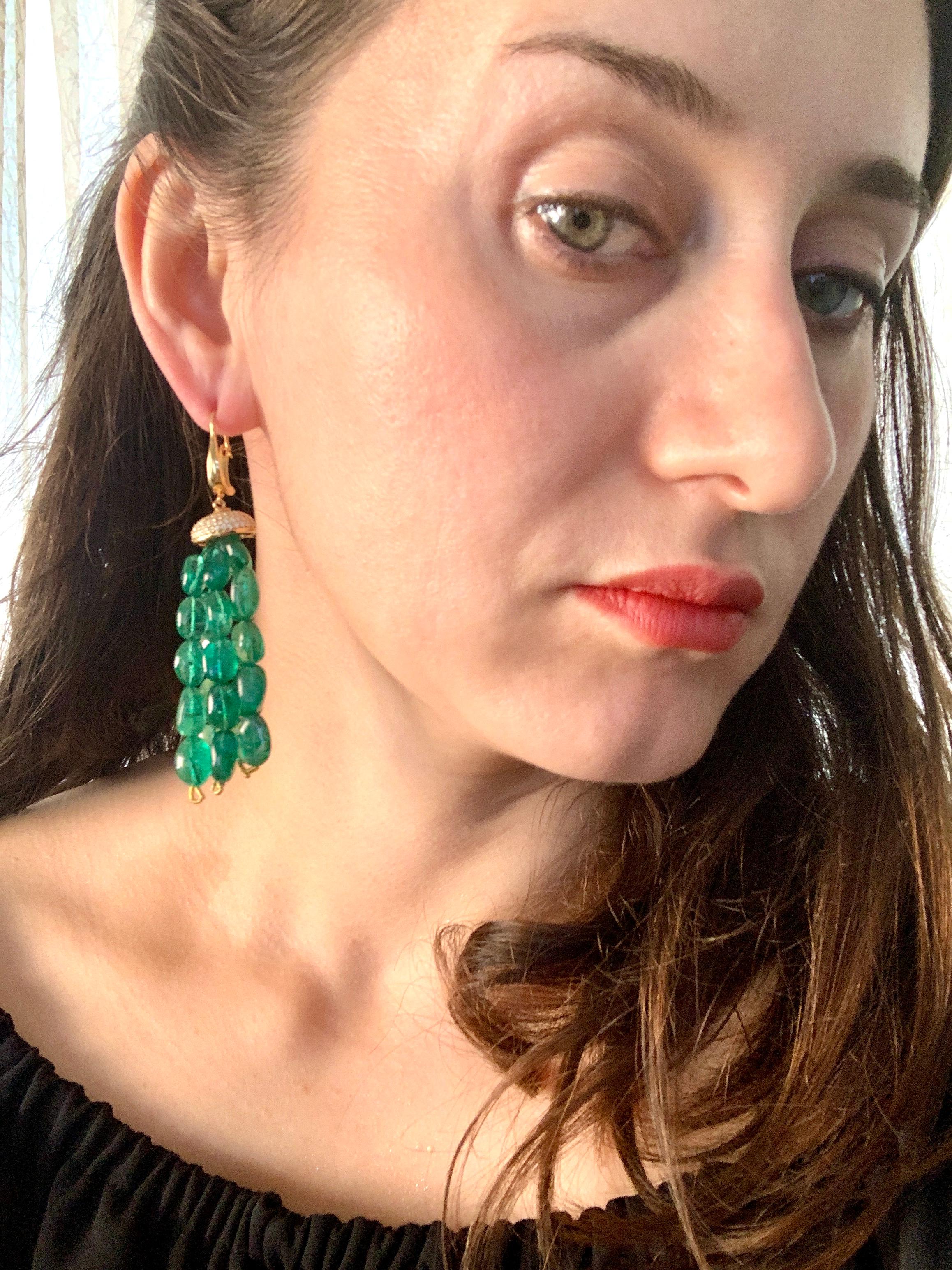 150 Carat Emerald Beads and Diamond Hanging/ Drop Earrings 14 Karat Yellow Gold For Sale 1