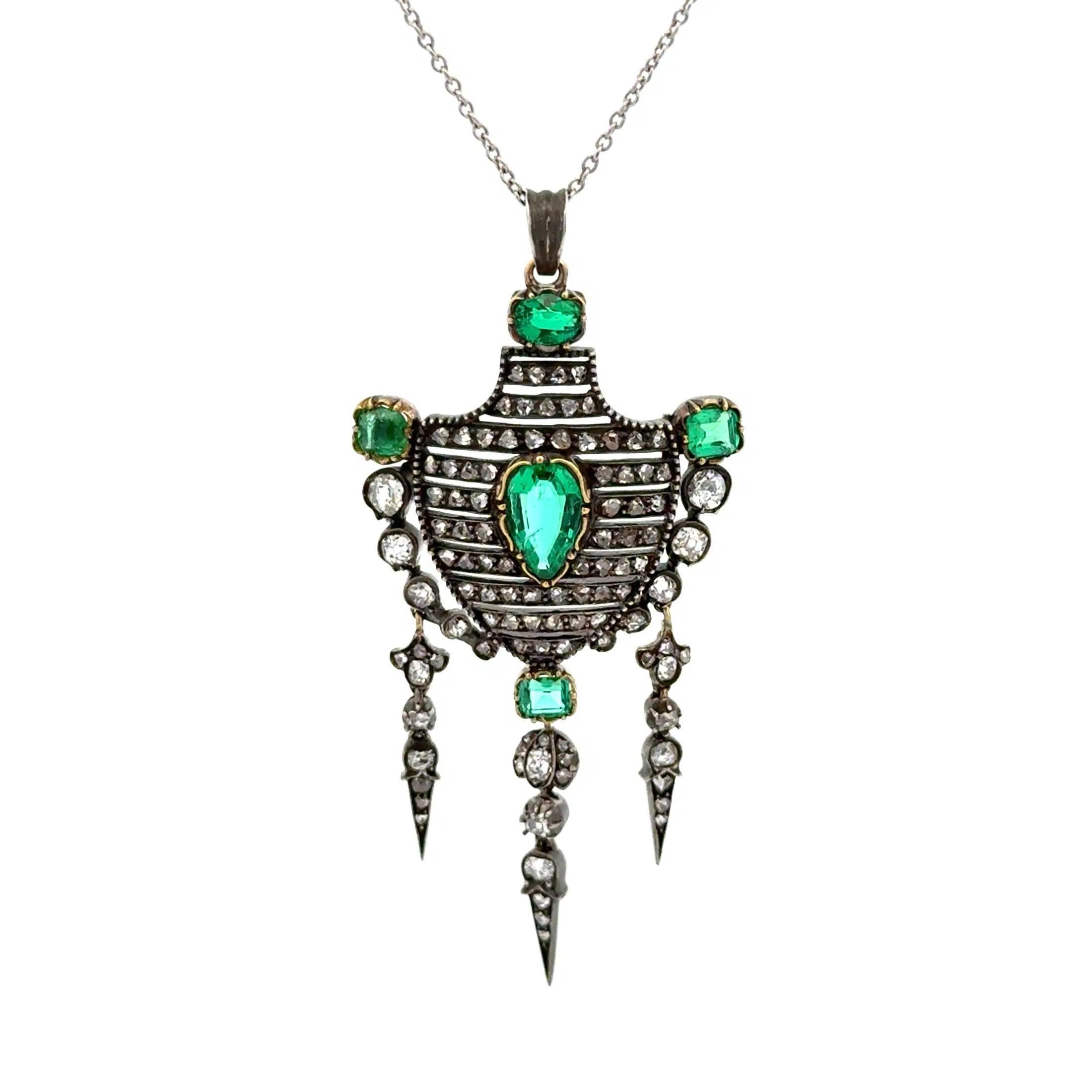 1.50 Carat Emerald GIA and Diamond Silver on Gold Victorian Pendant Necklace Corte mixto en venta