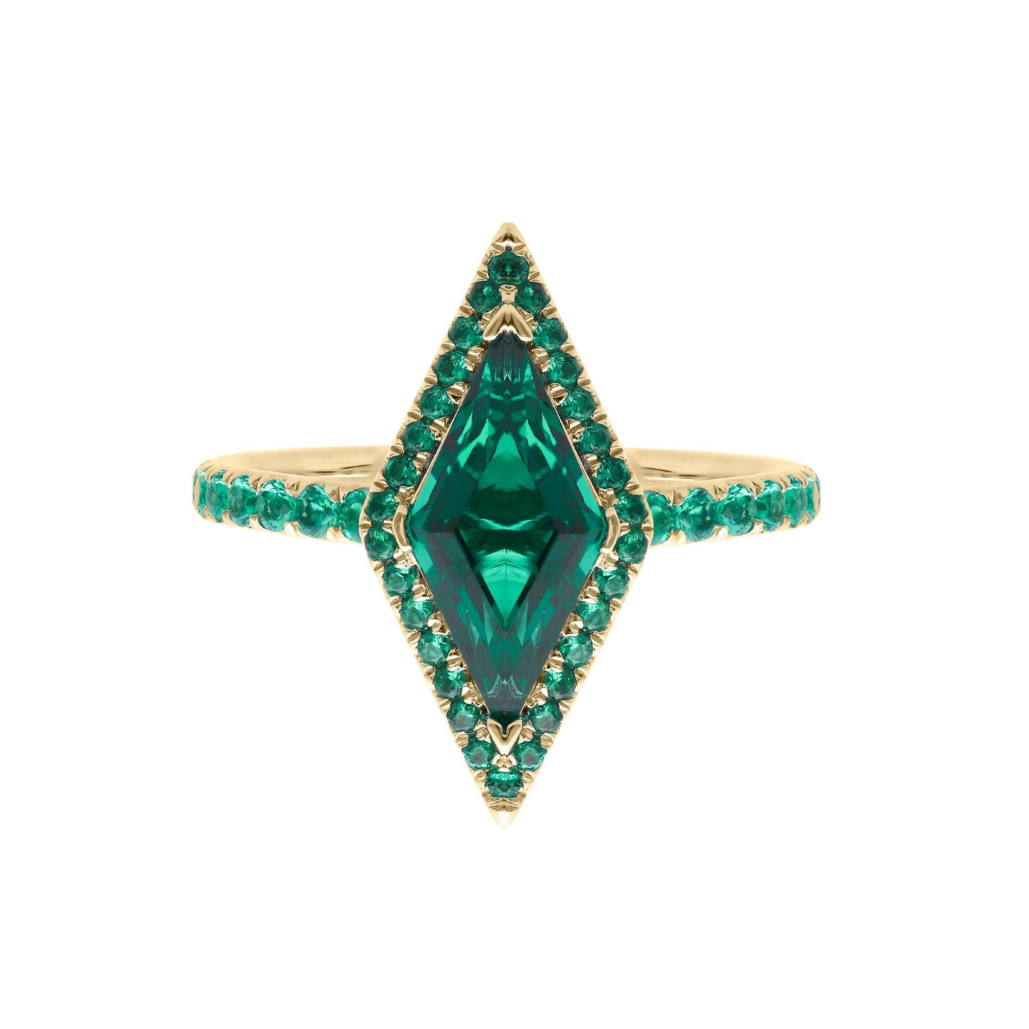 For Sale:  1.50 Carat Emerald Lozenge Ring, Green, Round Emerald Pave, 10kt Yellow Gold 4
