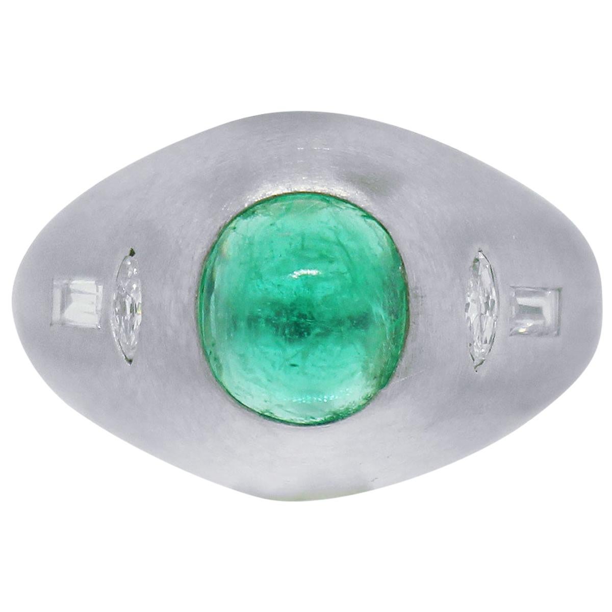 1.50 Carat Emerald Ring For Sale