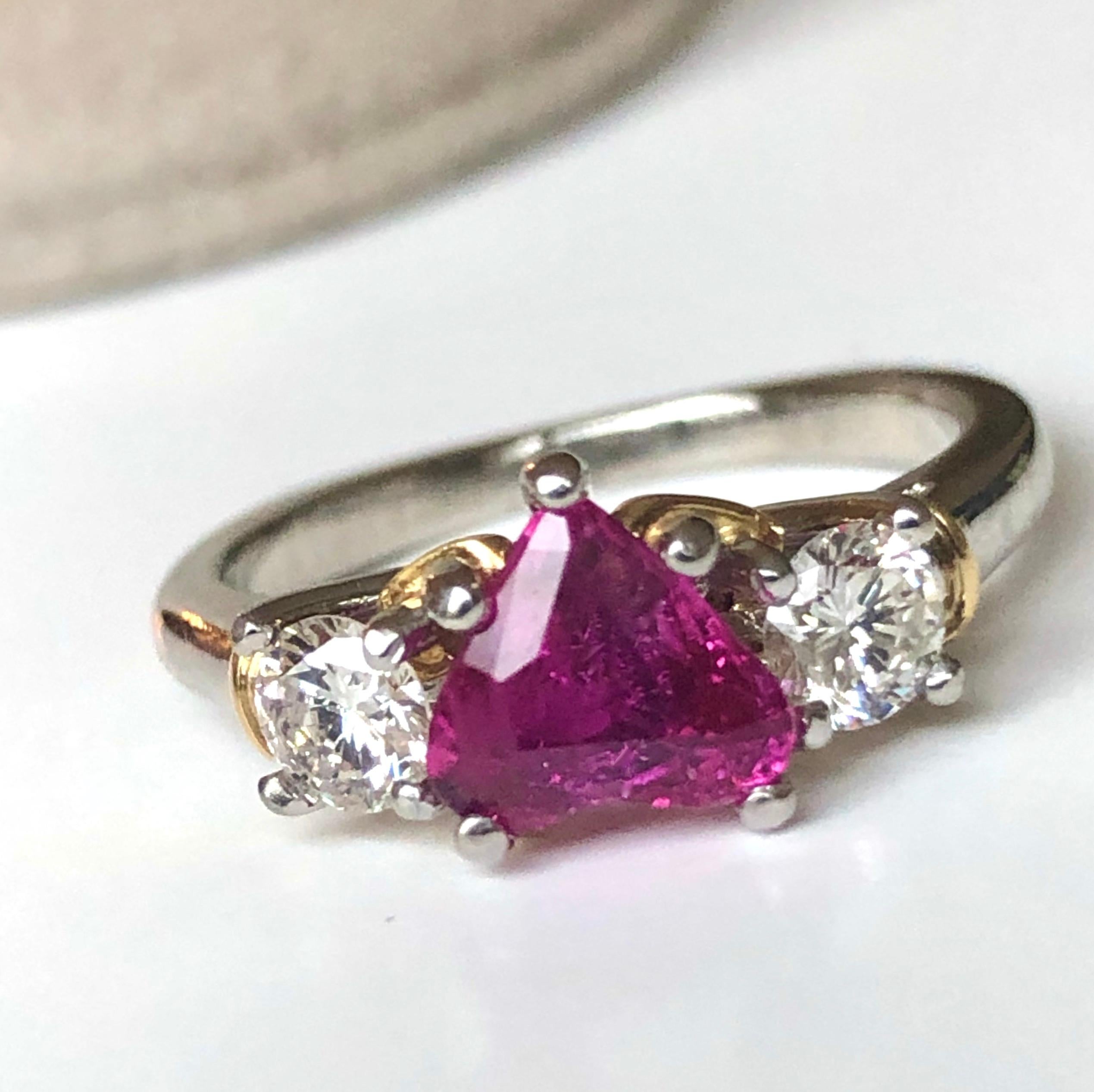 1.50 Karat Herzform Rubin Diamant Platin Gold Verlobungsring (Herzschliff)