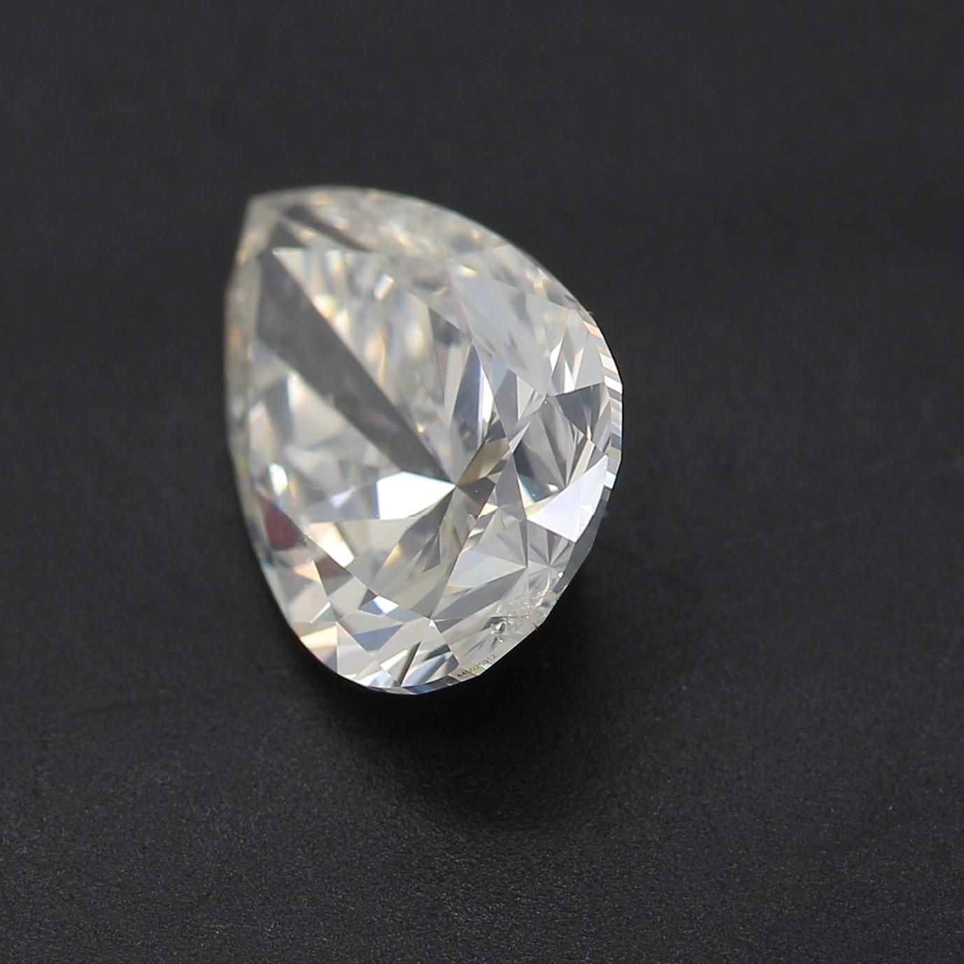Pear Cut 1.50-CARAT, I, Pear cut diamond SI2 Clarity GIA Certified For Sale