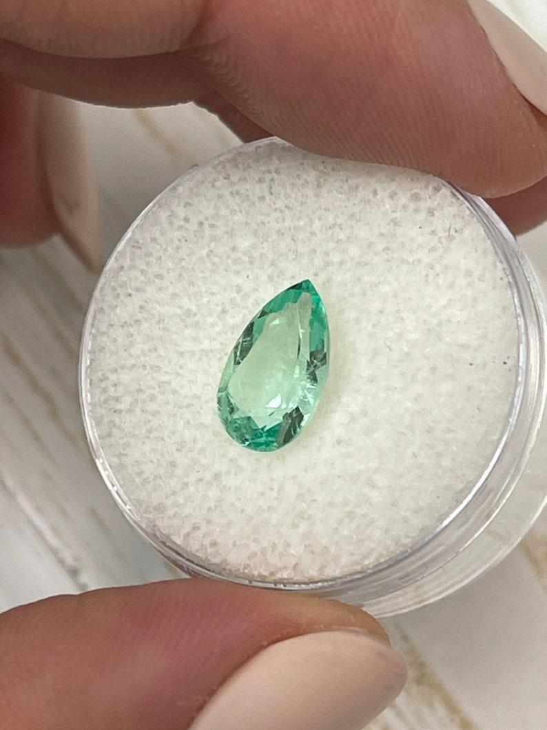1,50 Karat Luminous kolumbianischen Smaragd - Birnenschliff Teardrop Mai Birthstone Damen im Angebot