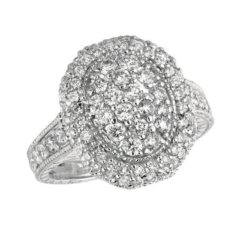 Contemporary 1.50 Carat Natural Diamond Oval Cluster Ring G SI 14 Karat White Gold For Sale
