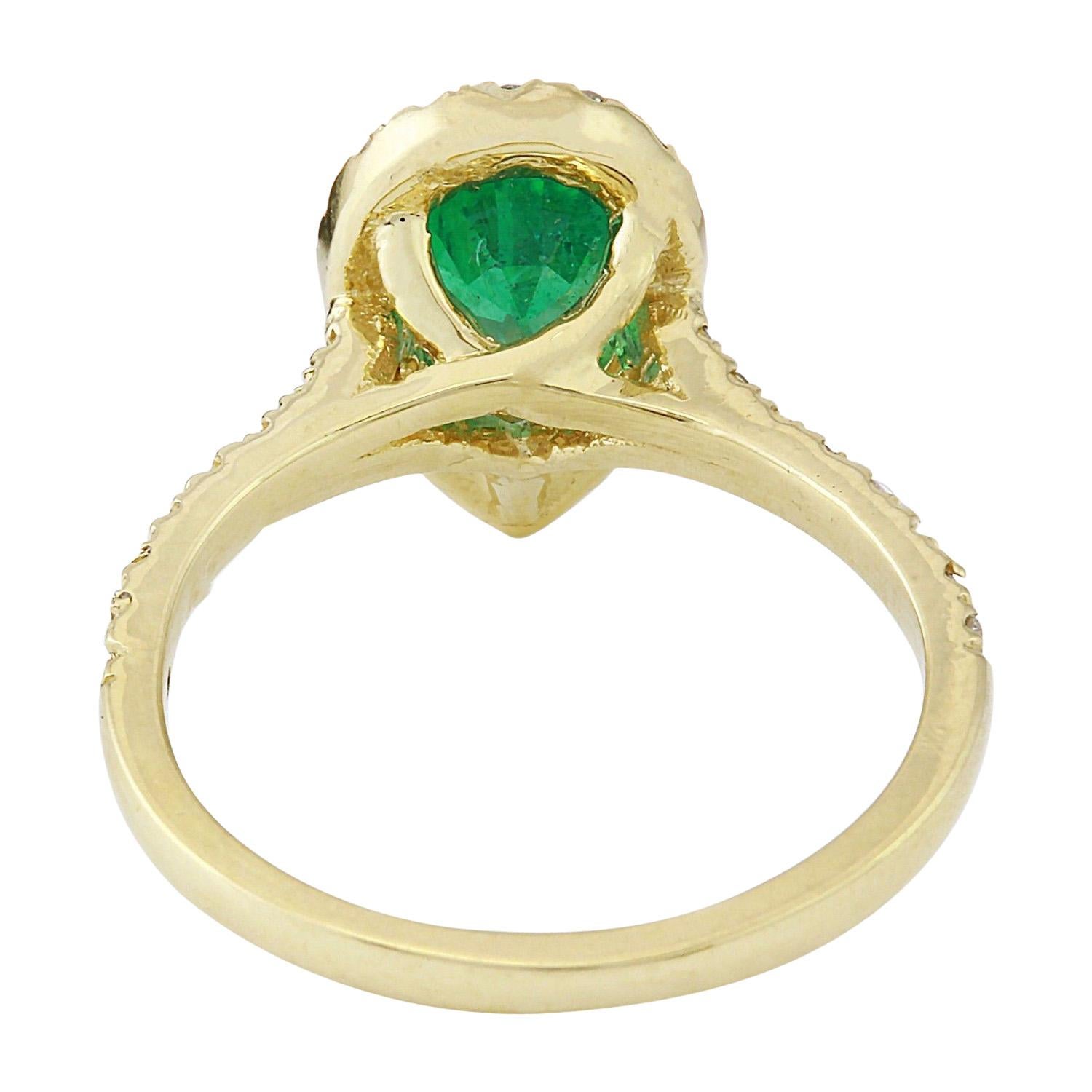 Pear Cut 1.50 Natural Emerald 14 Karat Solid Yellow Gold Diamond Ring For Sale