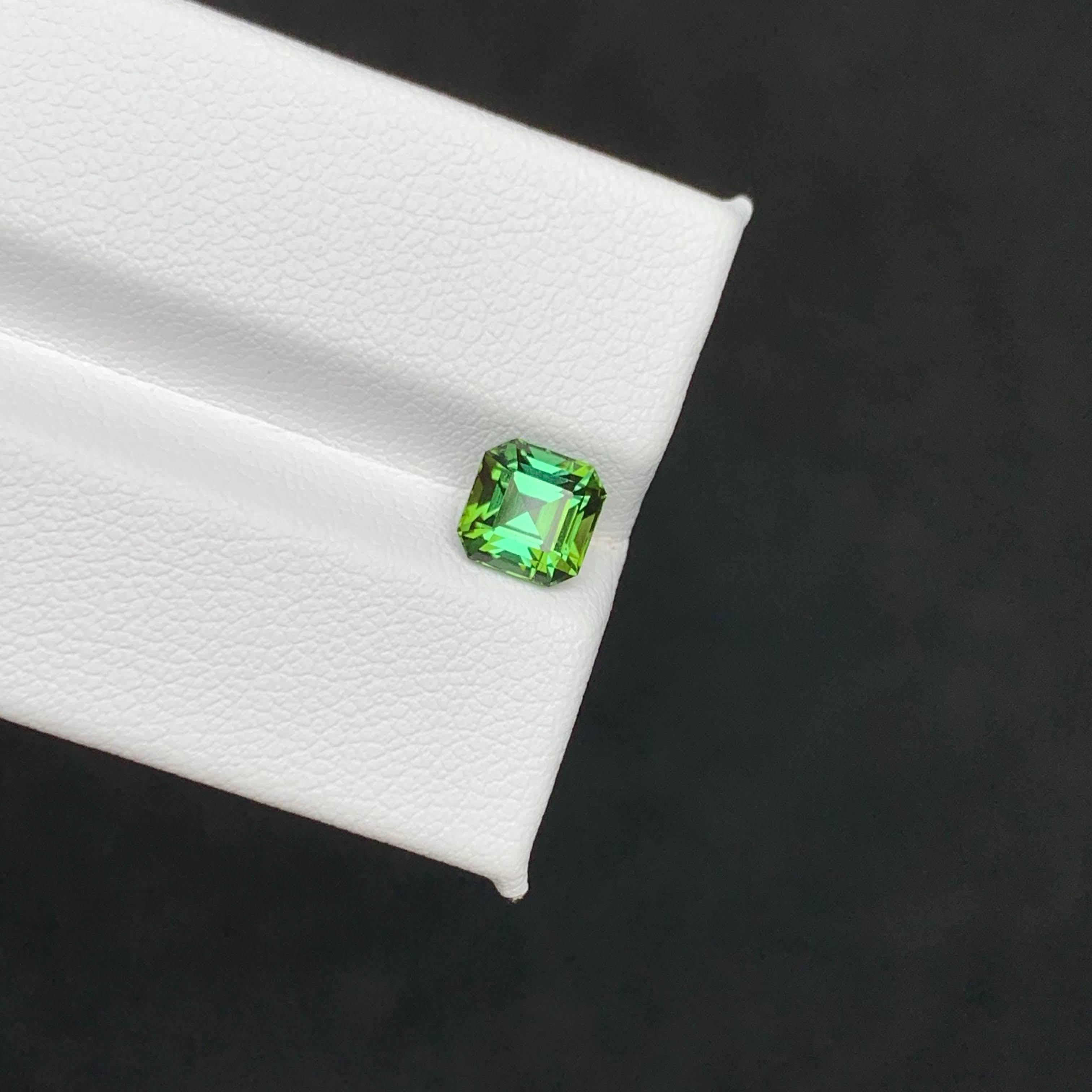 1,50 Carati di tormalina verde bluastra naturale sfusa con taglio Asscher Gemma afgana in vendita 4