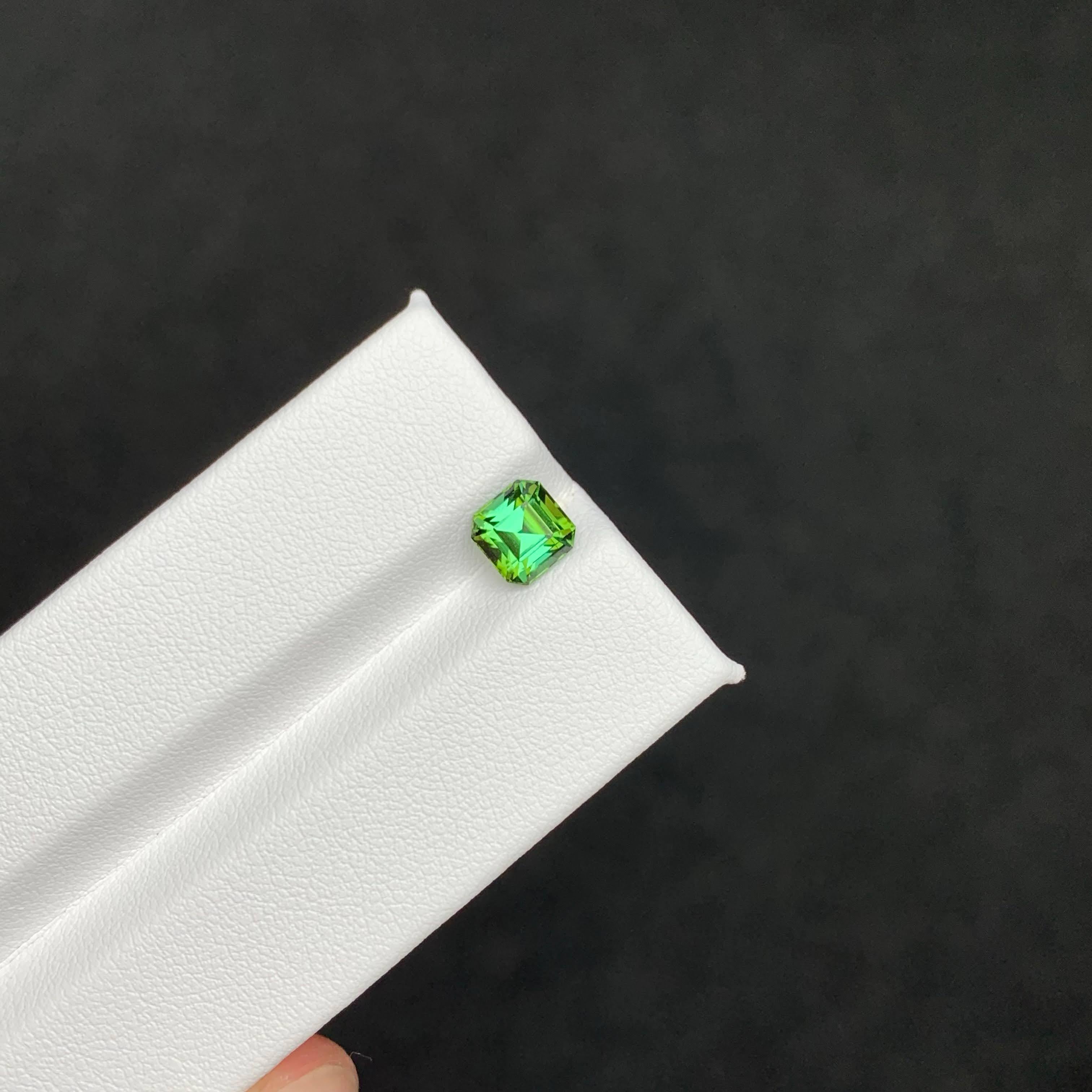 1,50 Carati di tormalina verde bluastra naturale sfusa con taglio Asscher Gemma afgana In condizioni Nuovo in vendita a Bangkok, TH