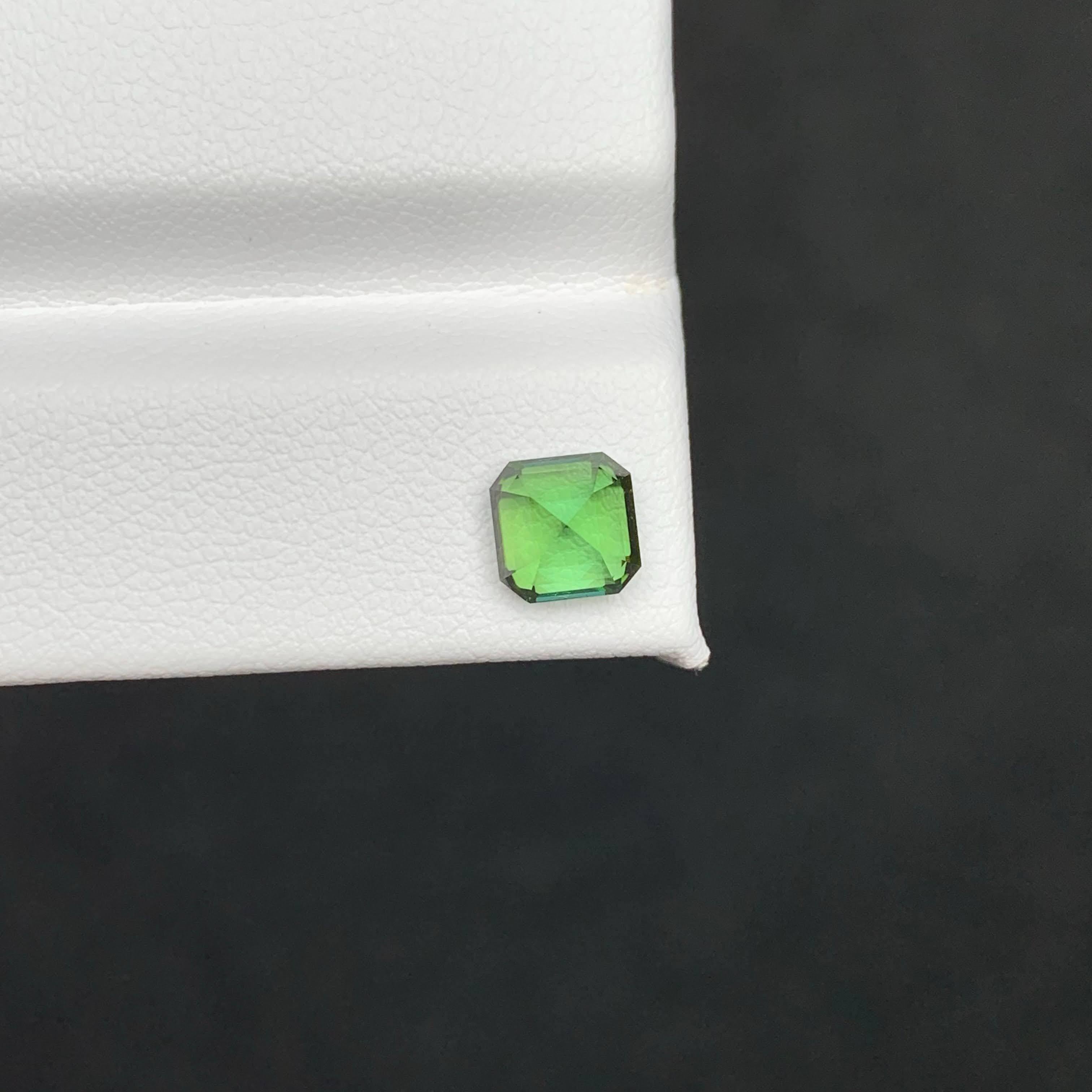 1,50 Carati di tormalina verde bluastra naturale sfusa con taglio Asscher Gemma afgana in vendita 1