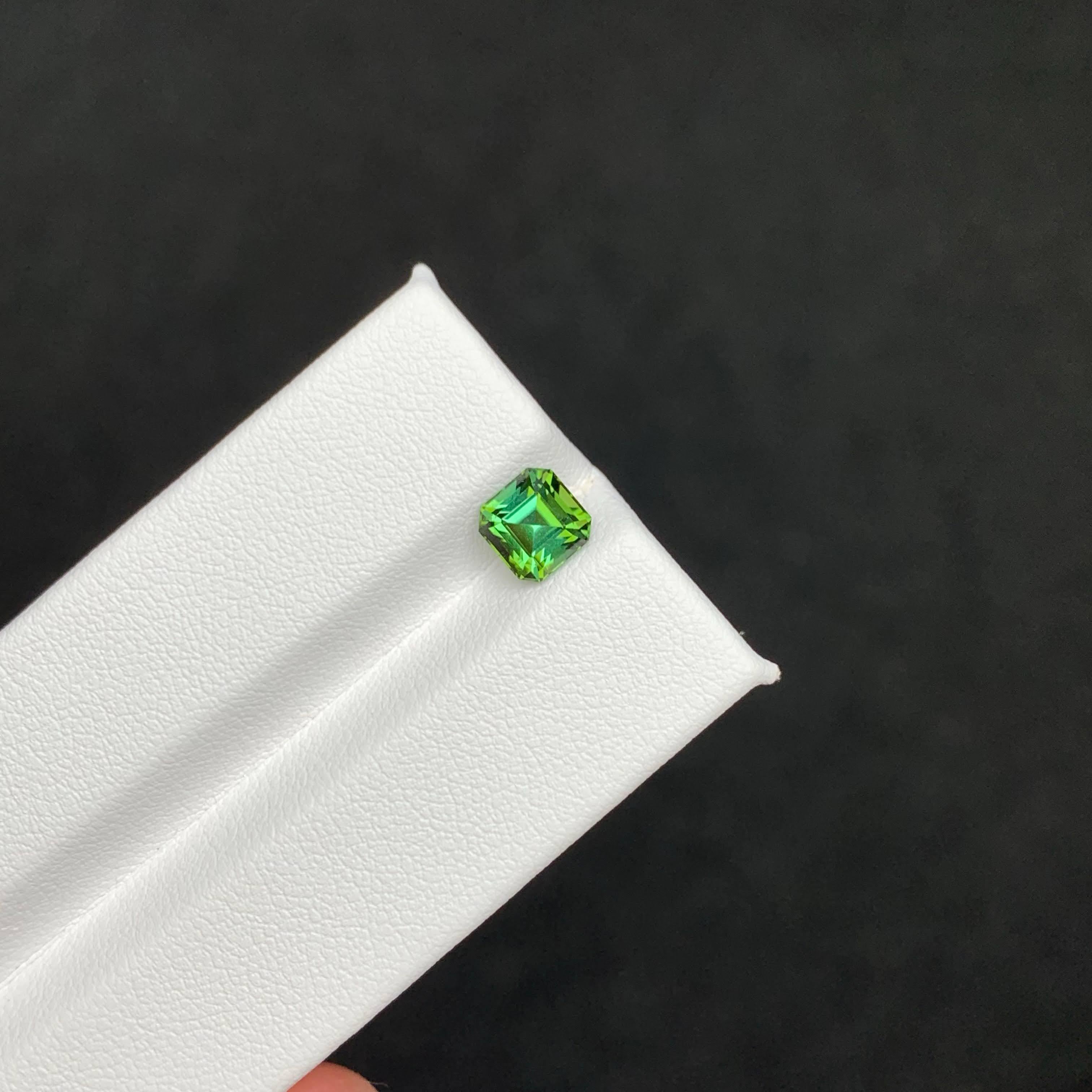 1,50 Carati di tormalina verde bluastra naturale sfusa con taglio Asscher Gemma afgana in vendita 2