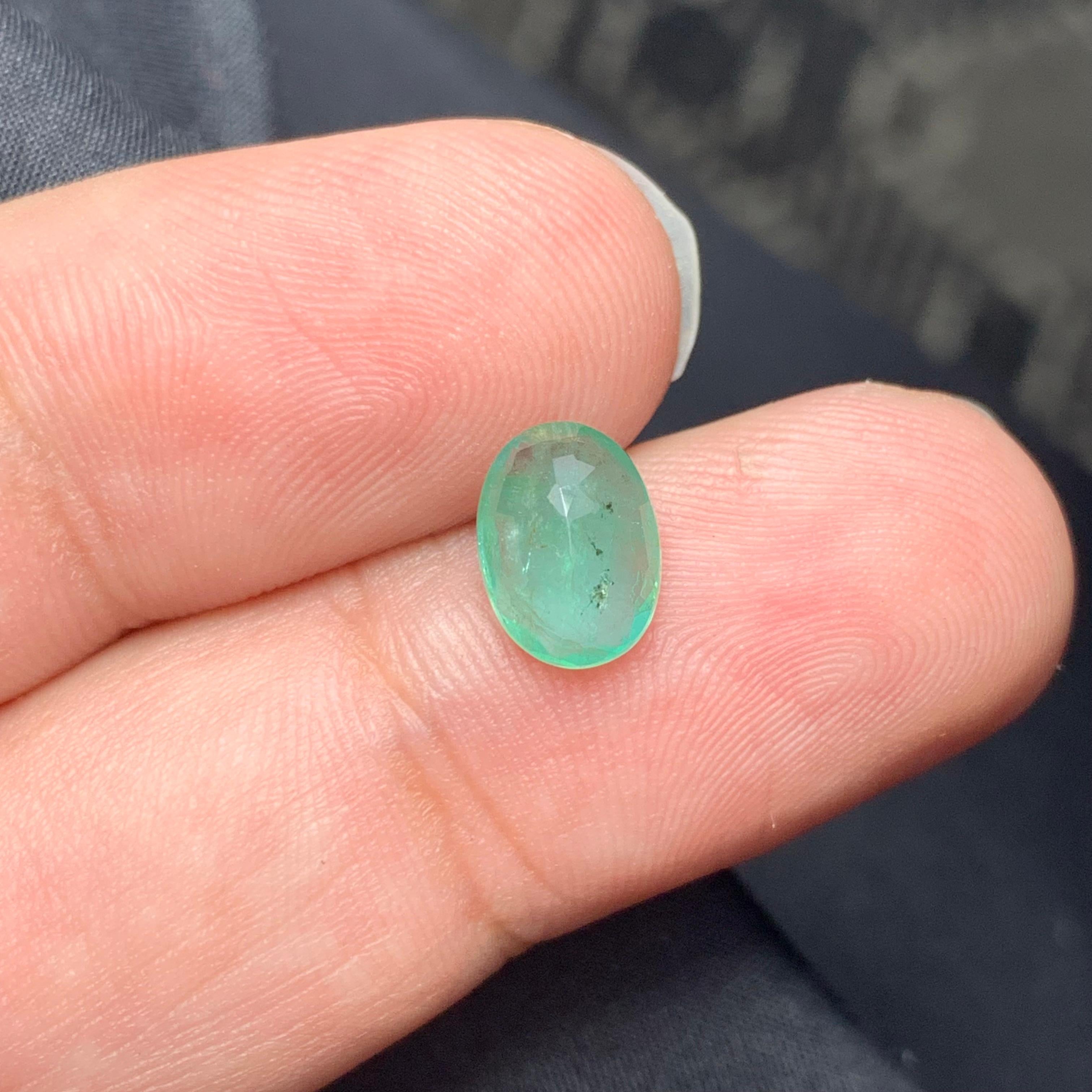 1.50 Karat natürlicher loser Smaragd Edelstein aus sambischer Mine im Angebot 1