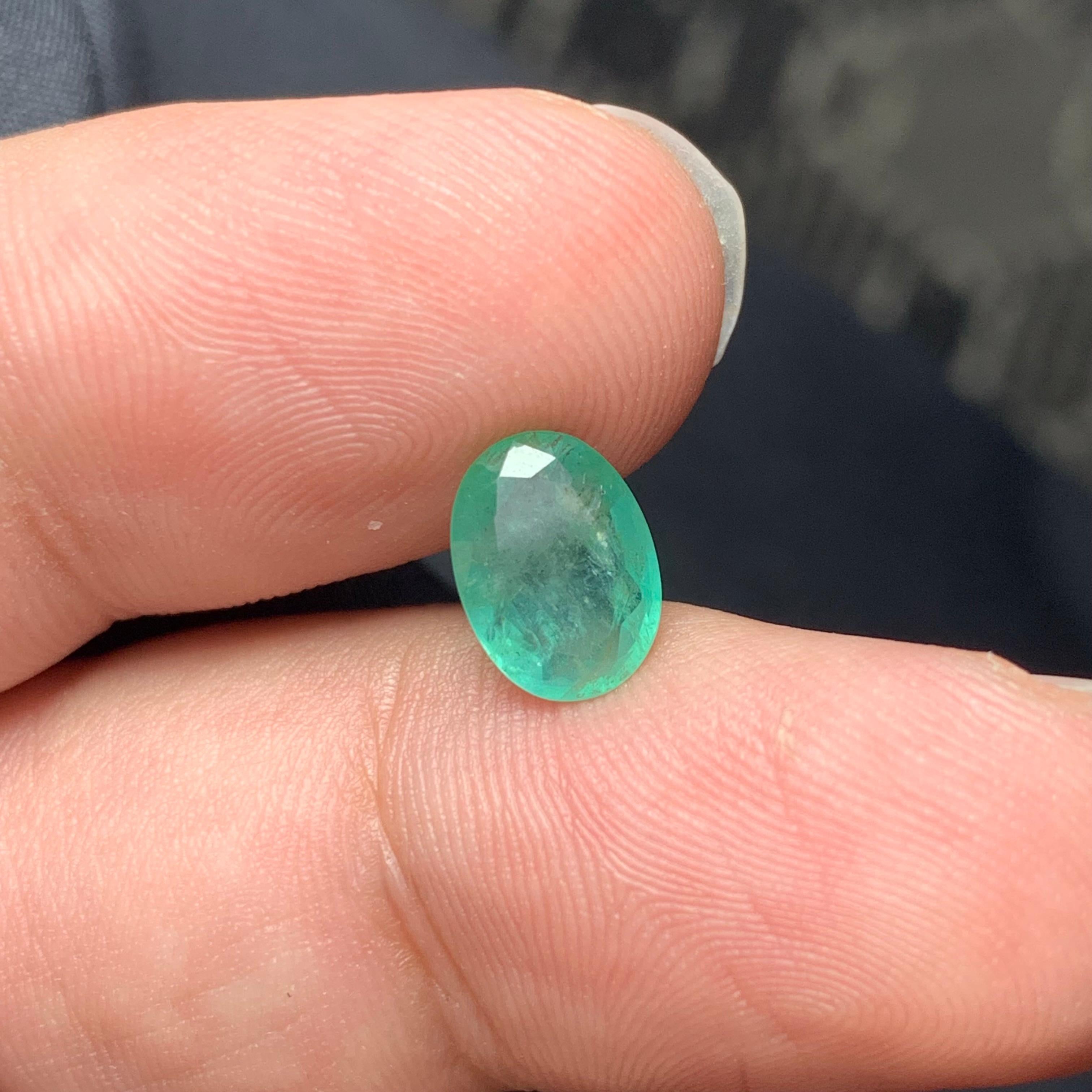 1.50 Karat natürlicher loser Smaragd Edelstein aus sambischer Mine im Angebot 2