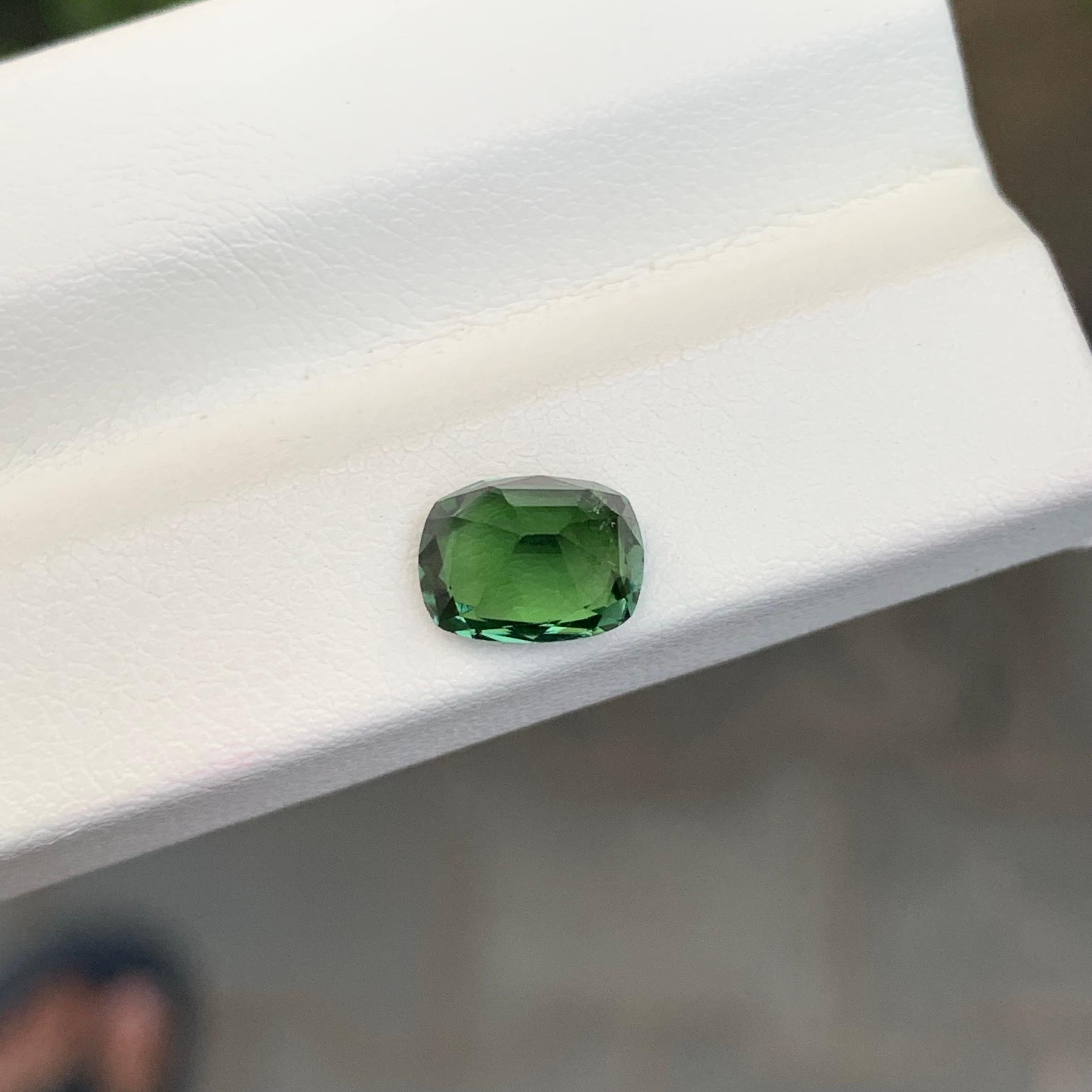 1.50 Carat Natural Loose Forest Green Tourmaline Cushion Shape Gem Neuf - En vente à Peshawar, PK