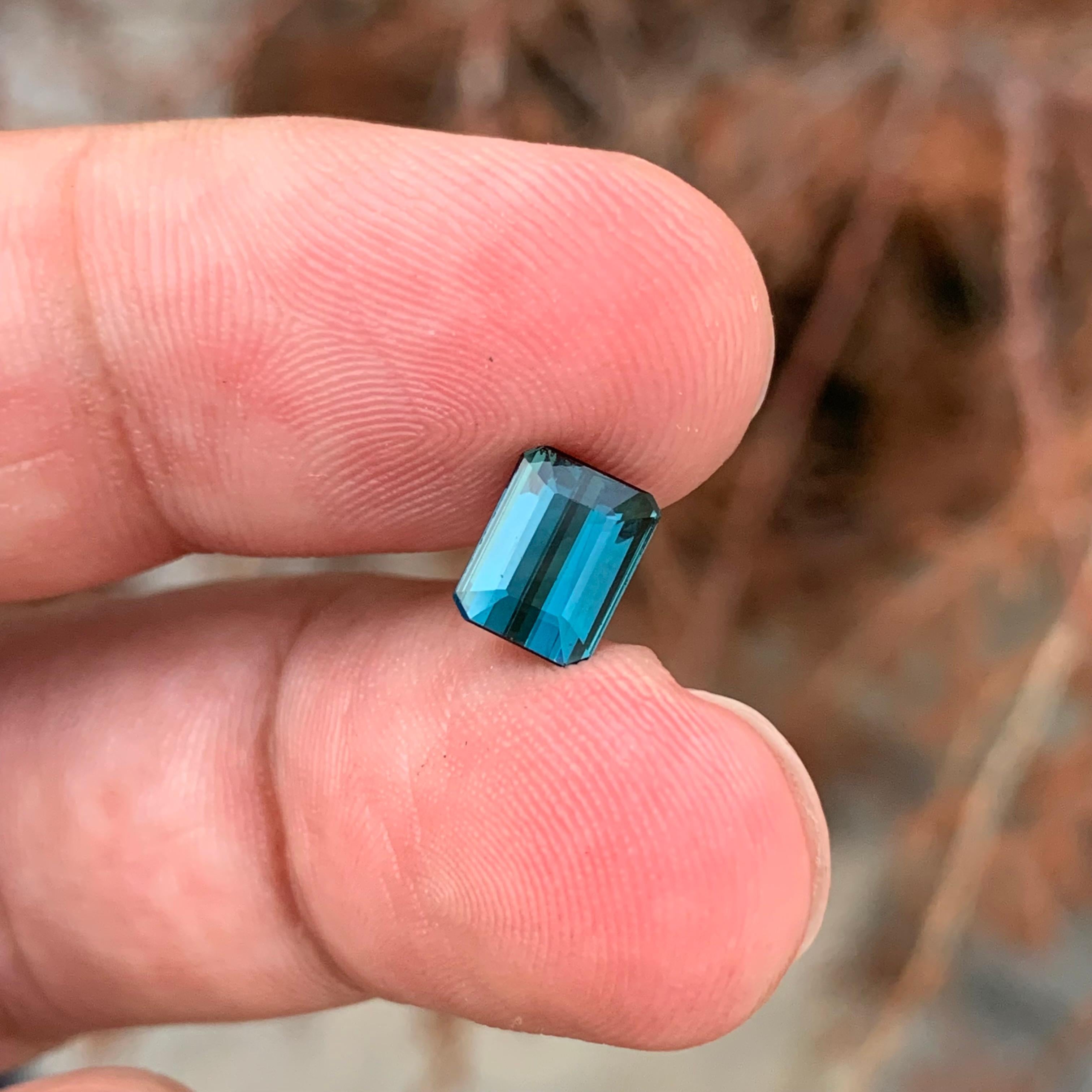 1,50 Karat Natürlicher loser Indicolith Turmalin Smaragd Form Edelstein im Angebot 4