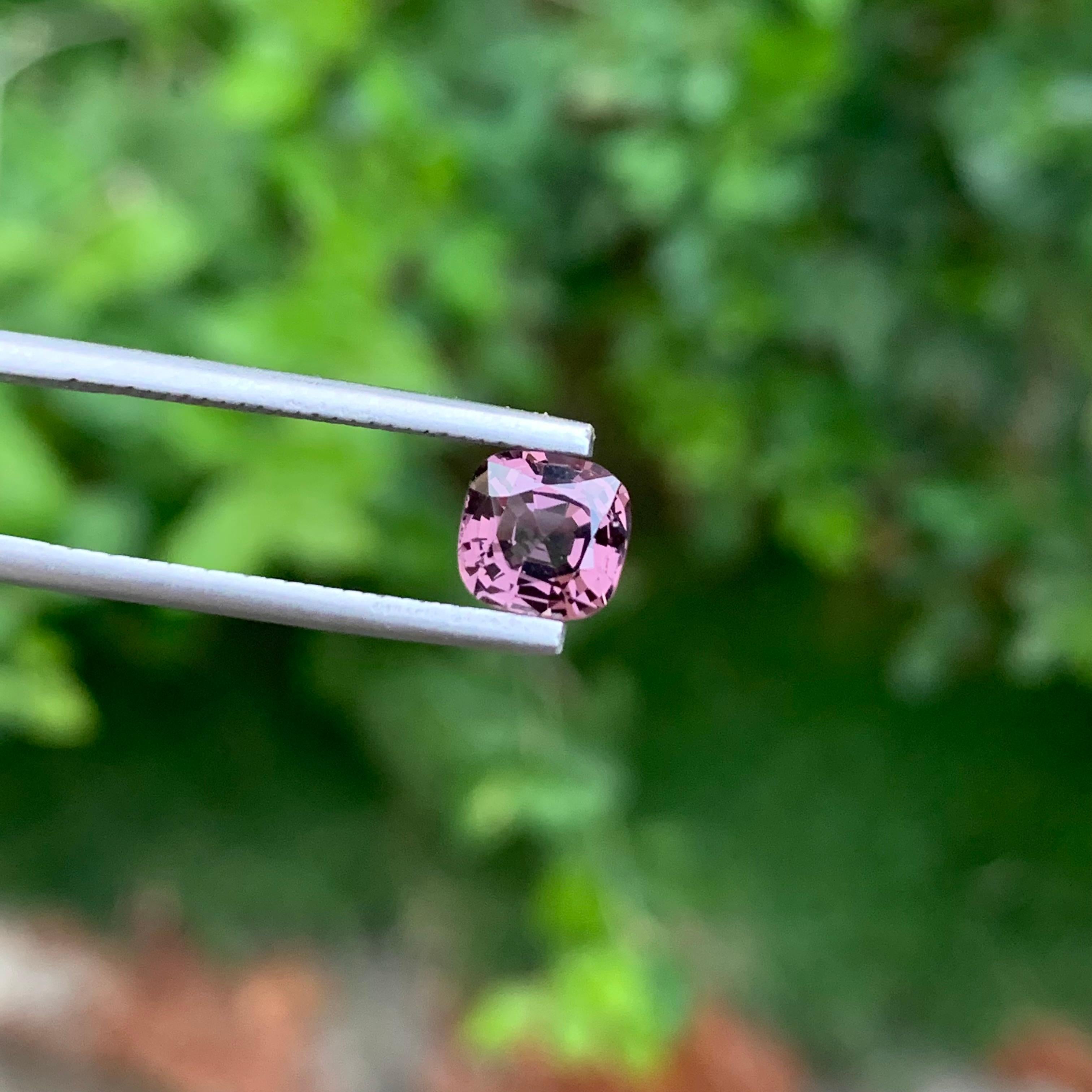 Cushion Cut 1.50 Carat Natural Loose Pinkish Gray Spinel Gemstone From Madagascar Mine For Sale