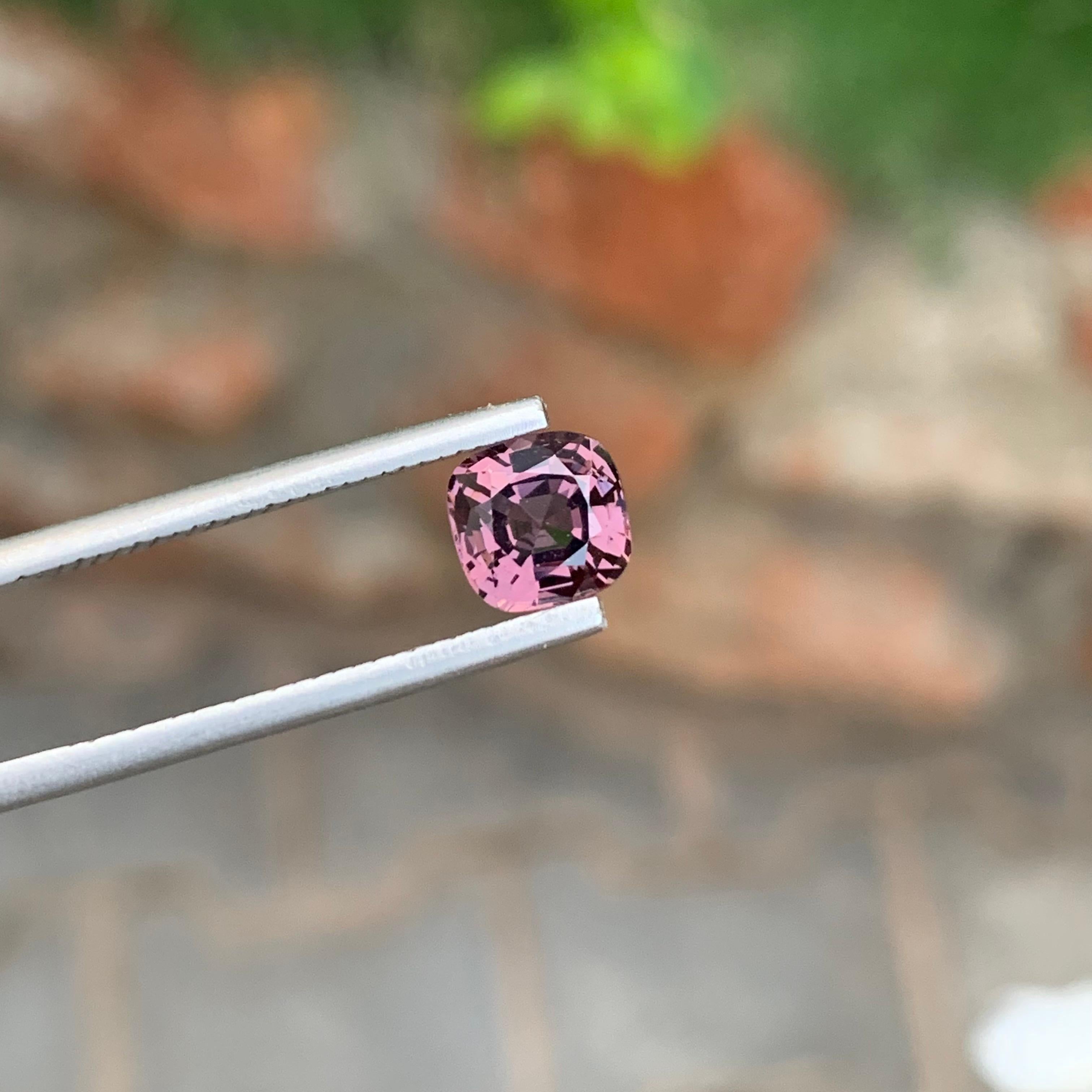 Women's or Men's 1.50 Carat Natural Loose Pinkish Gray Spinel Gemstone From Madagascar Mine For Sale