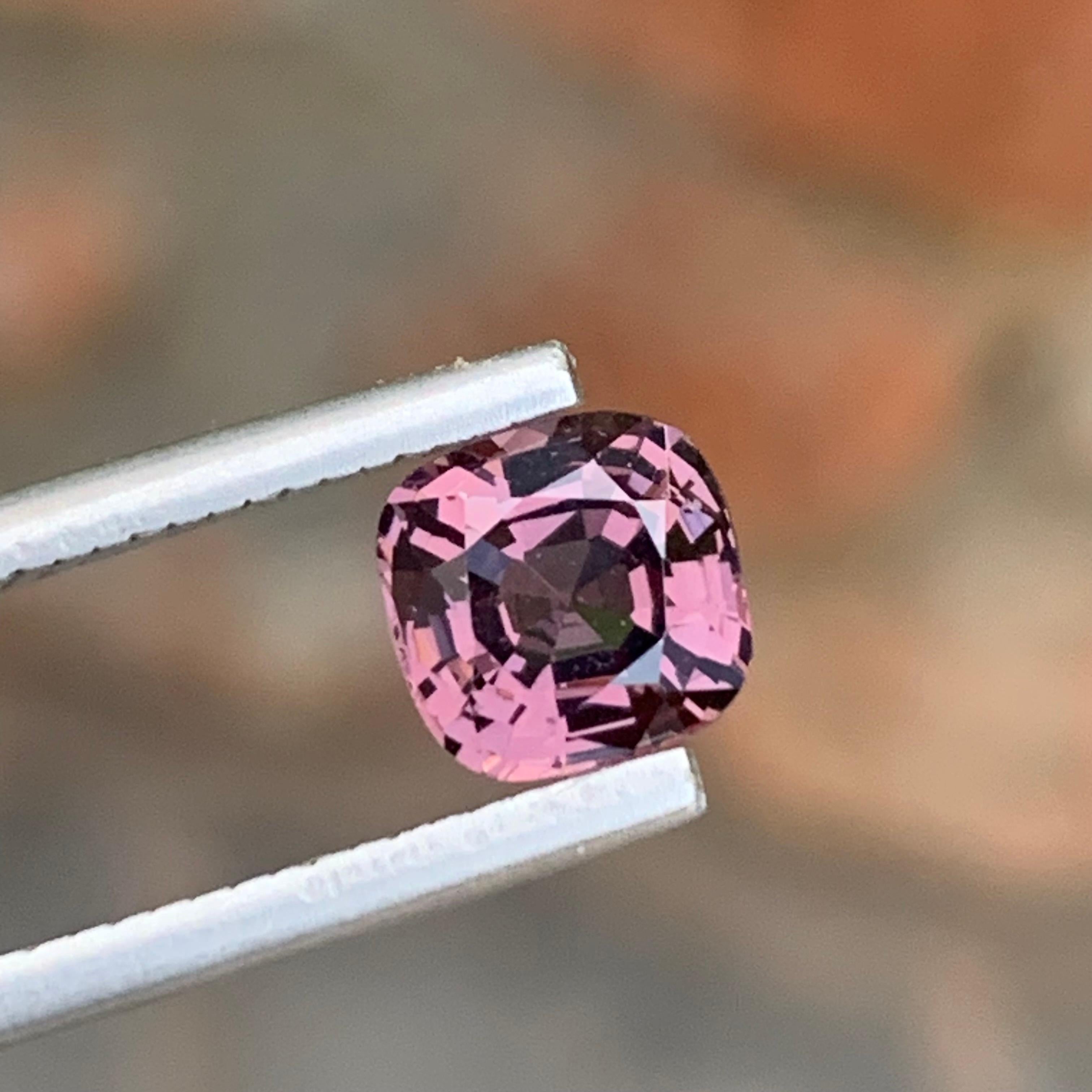1.50 Carat Natural Loose Pinkish Gray Spinel Gemstone From Madagascar Mine For Sale 2