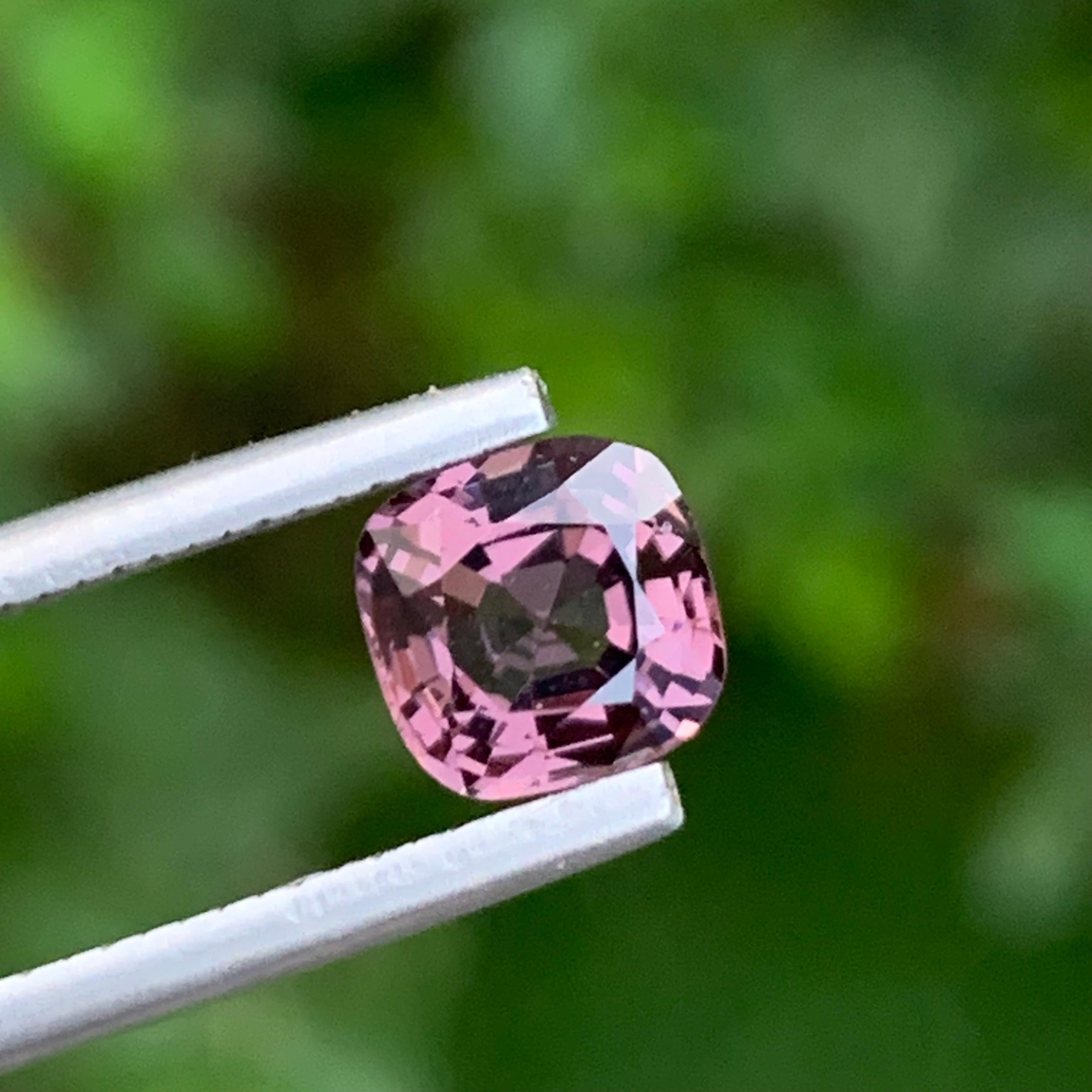 1.50 Carat Natural Loose Pinkish Gray Spinel Gemstone From Madagascar Mine For Sale 3